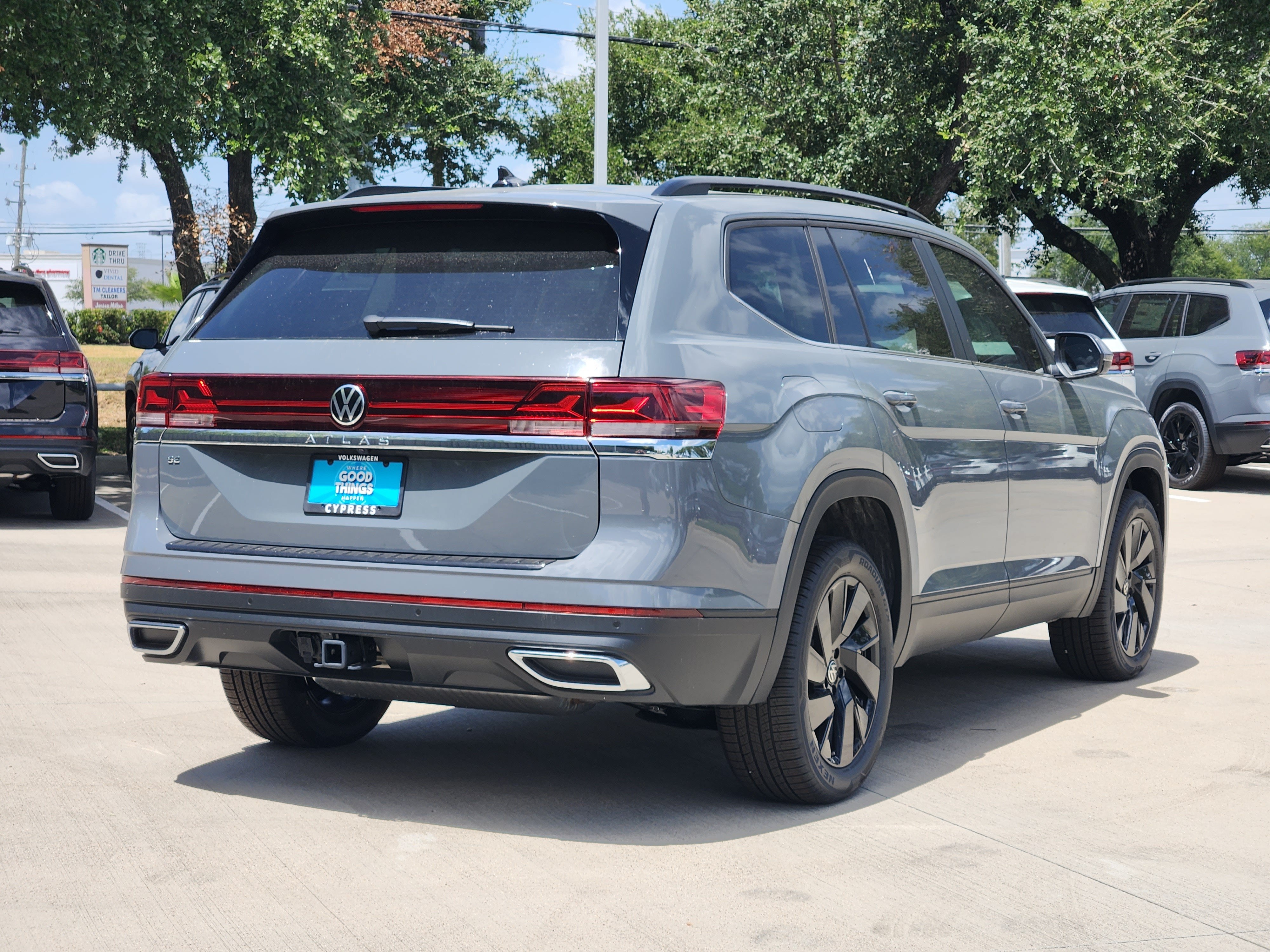 2026 Volkswagen Atlas 2.0T SE w/Technology