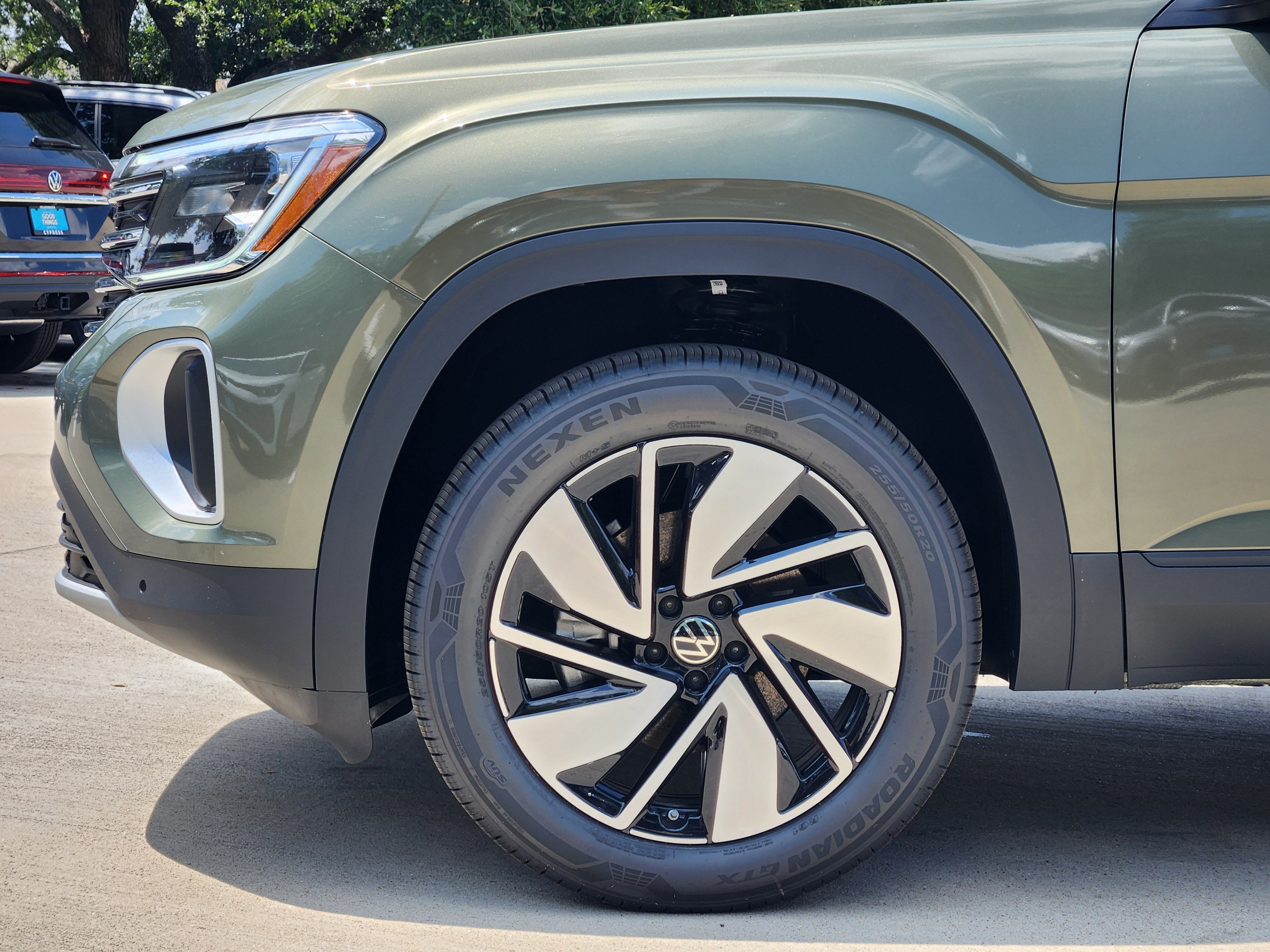 2026 Volkswagen Atlas 2.0T SE w/Technology