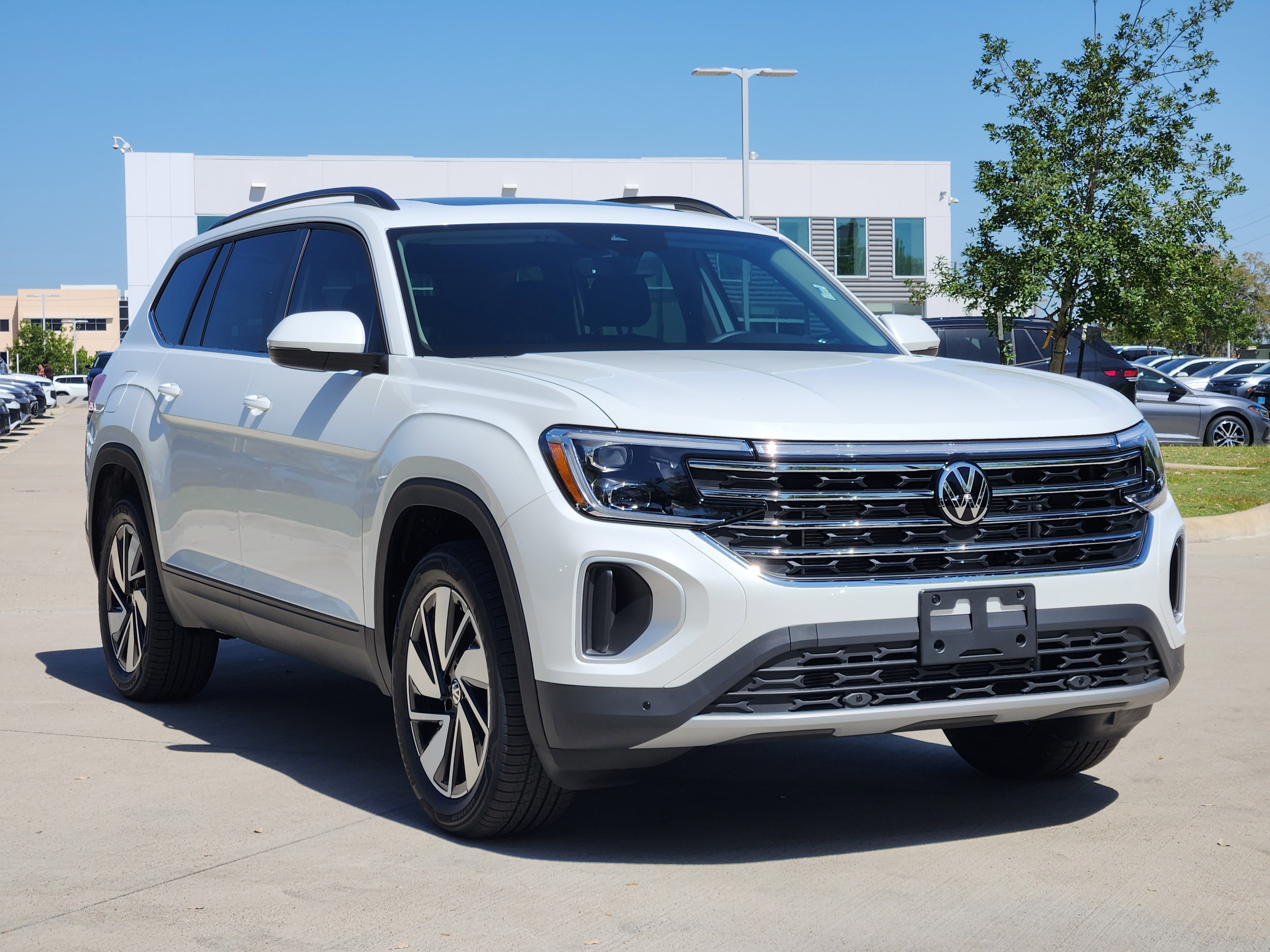 2026 Volkswagen Atlas 2.0T SE w/Technology