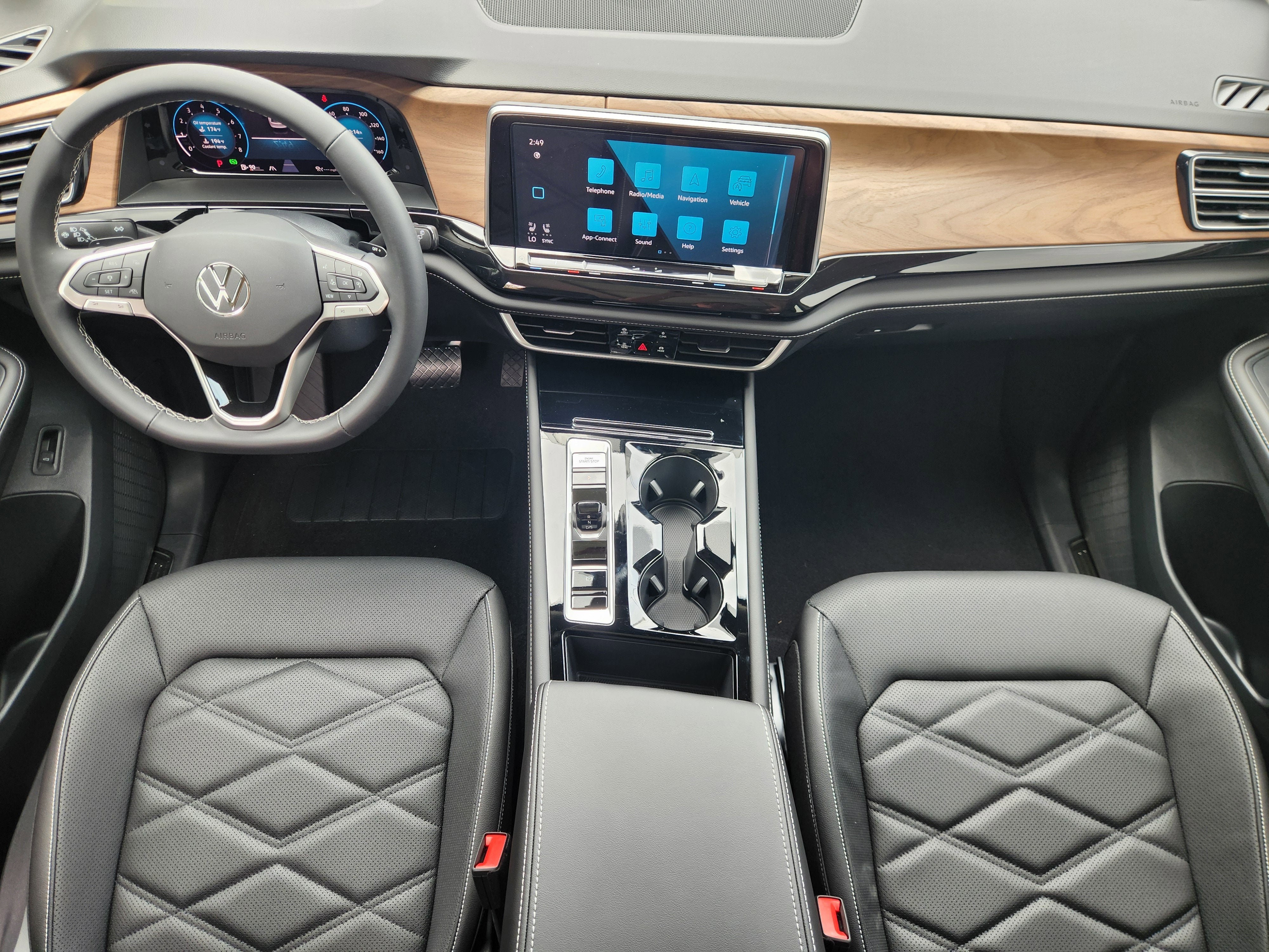 2026 Volkswagen Atlas 2.0T SE w/Technology