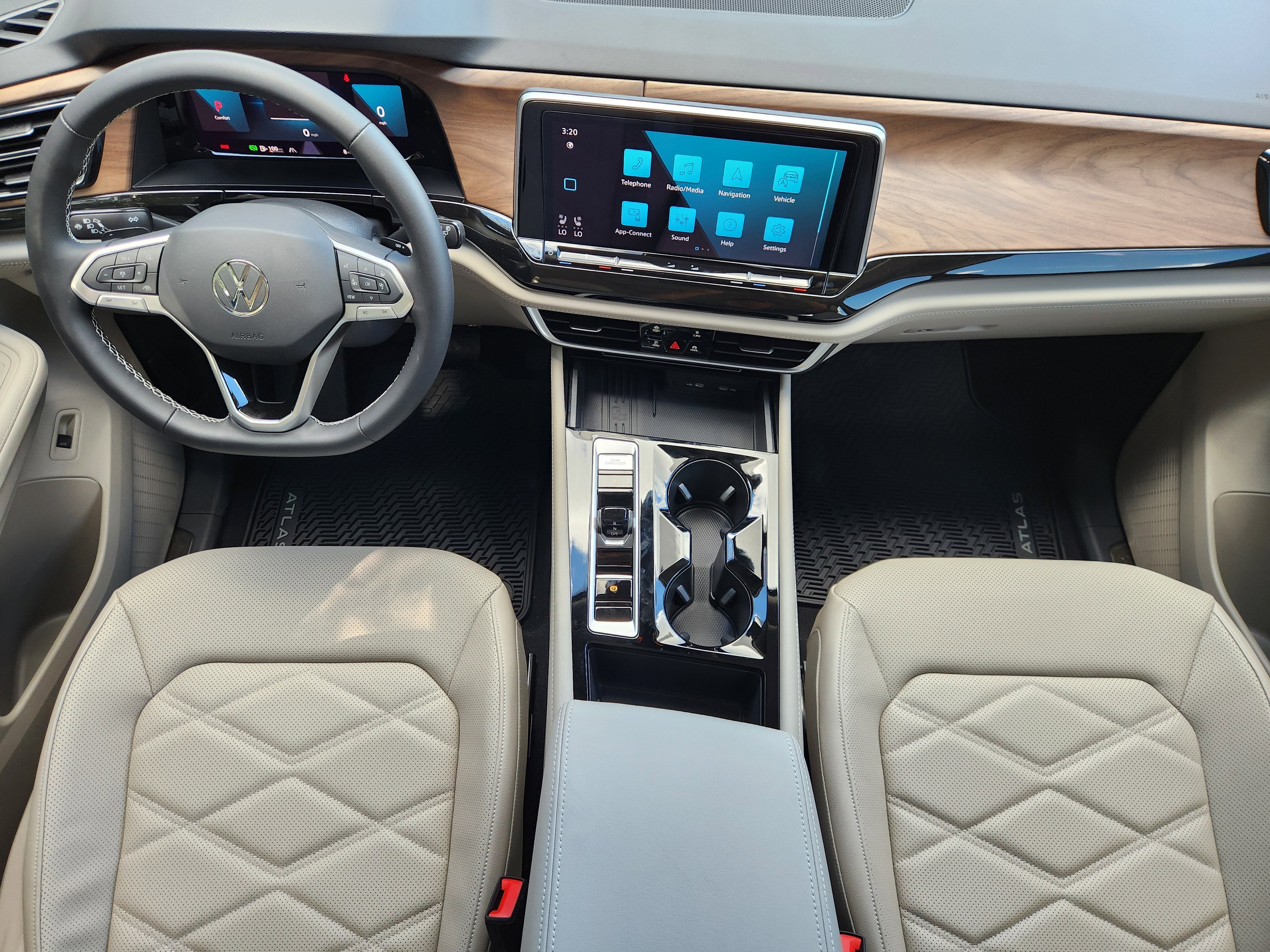 2026 Volkswagen Atlas 2.0T SE w/Technology