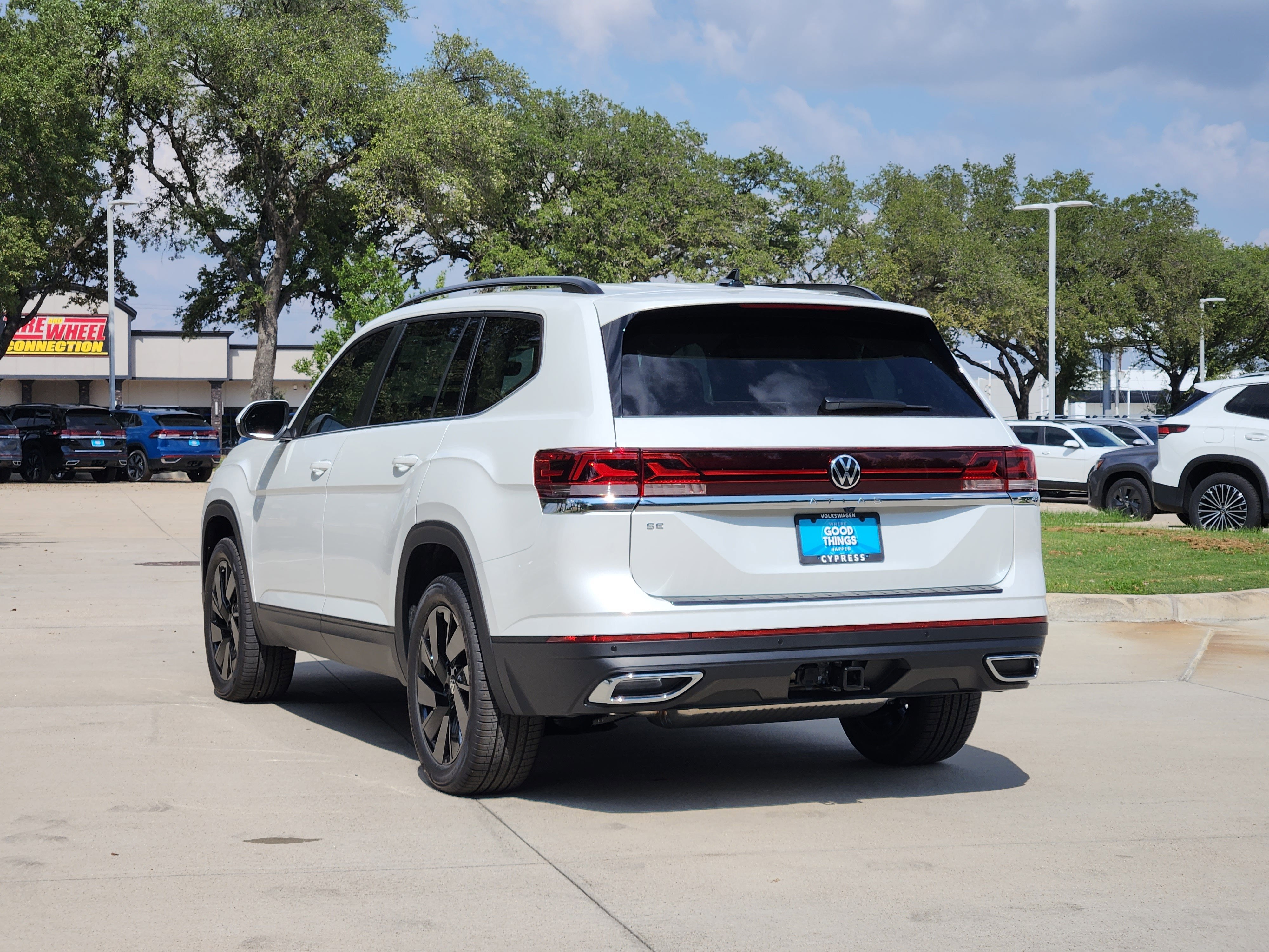 2026 Volkswagen Atlas 2.0T SE w/Technology