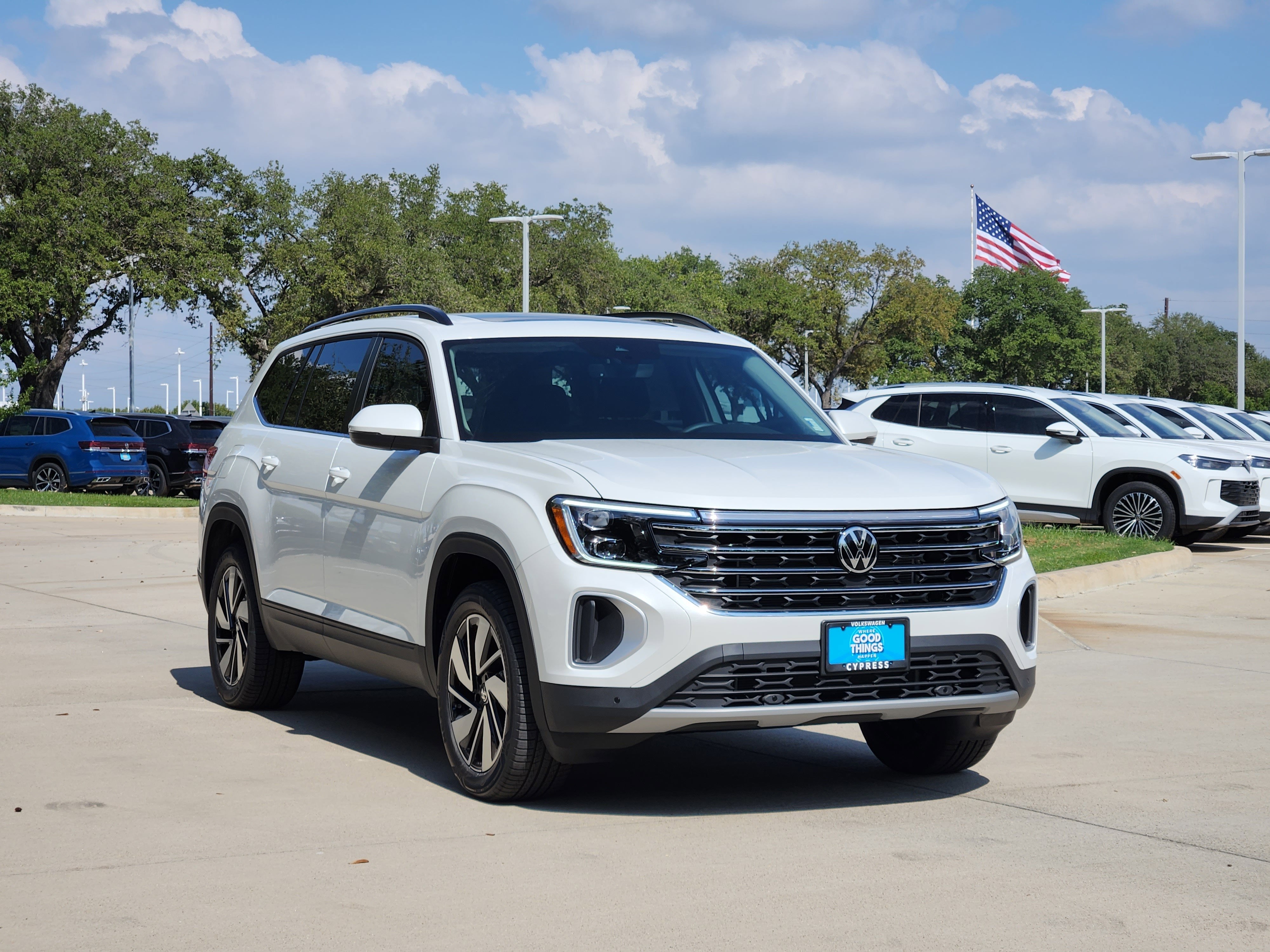 2026 Volkswagen Atlas 2.0T SE w/Technology