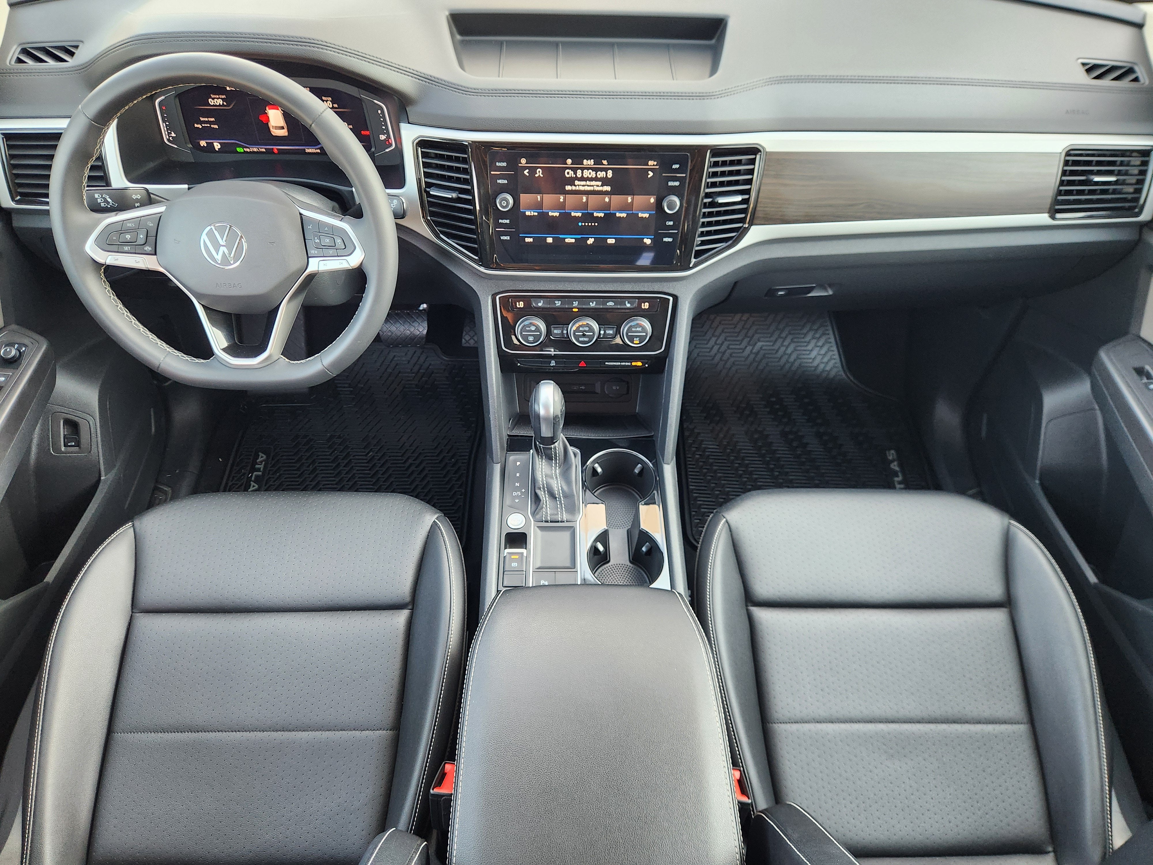 2023 Volkswagen Atlas 3.6L V6 SE w/Technology