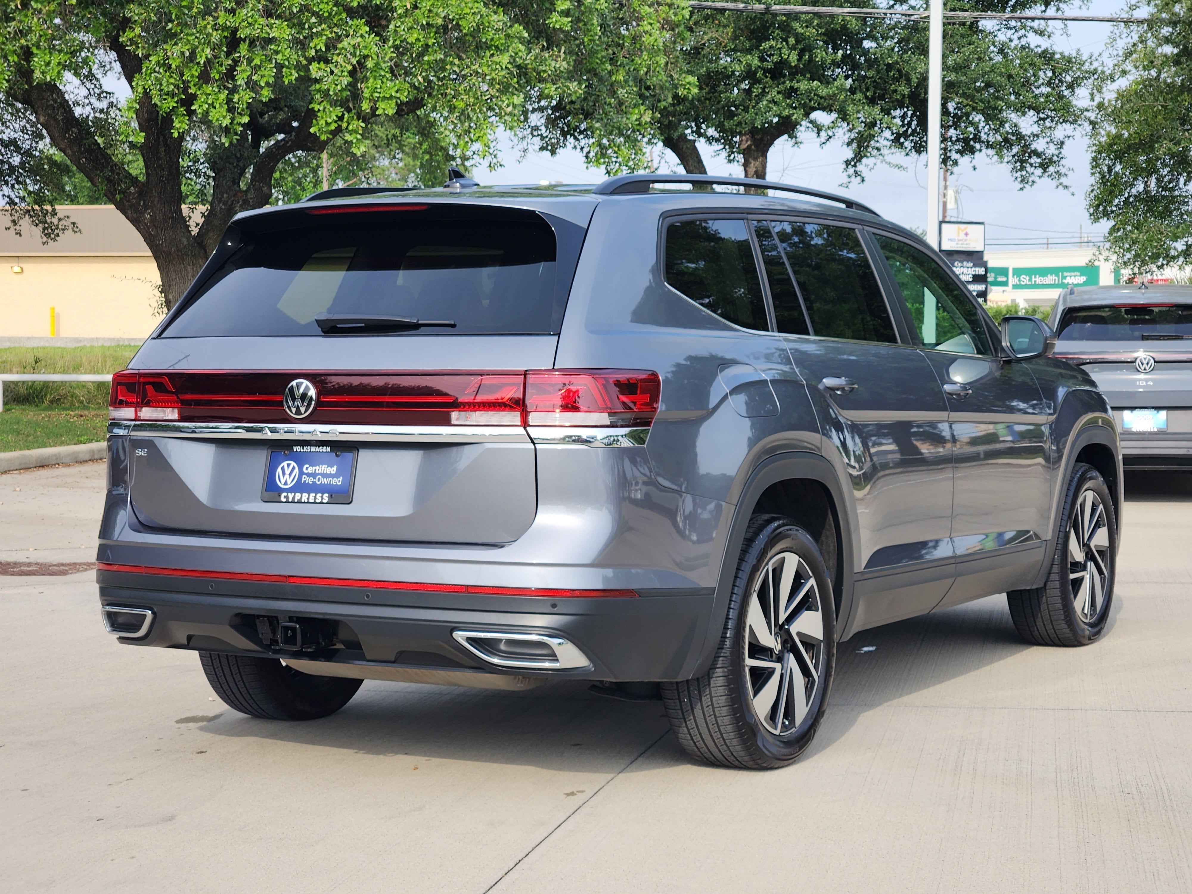 2024 Volkswagen Atlas 2.0T SE w/Technology