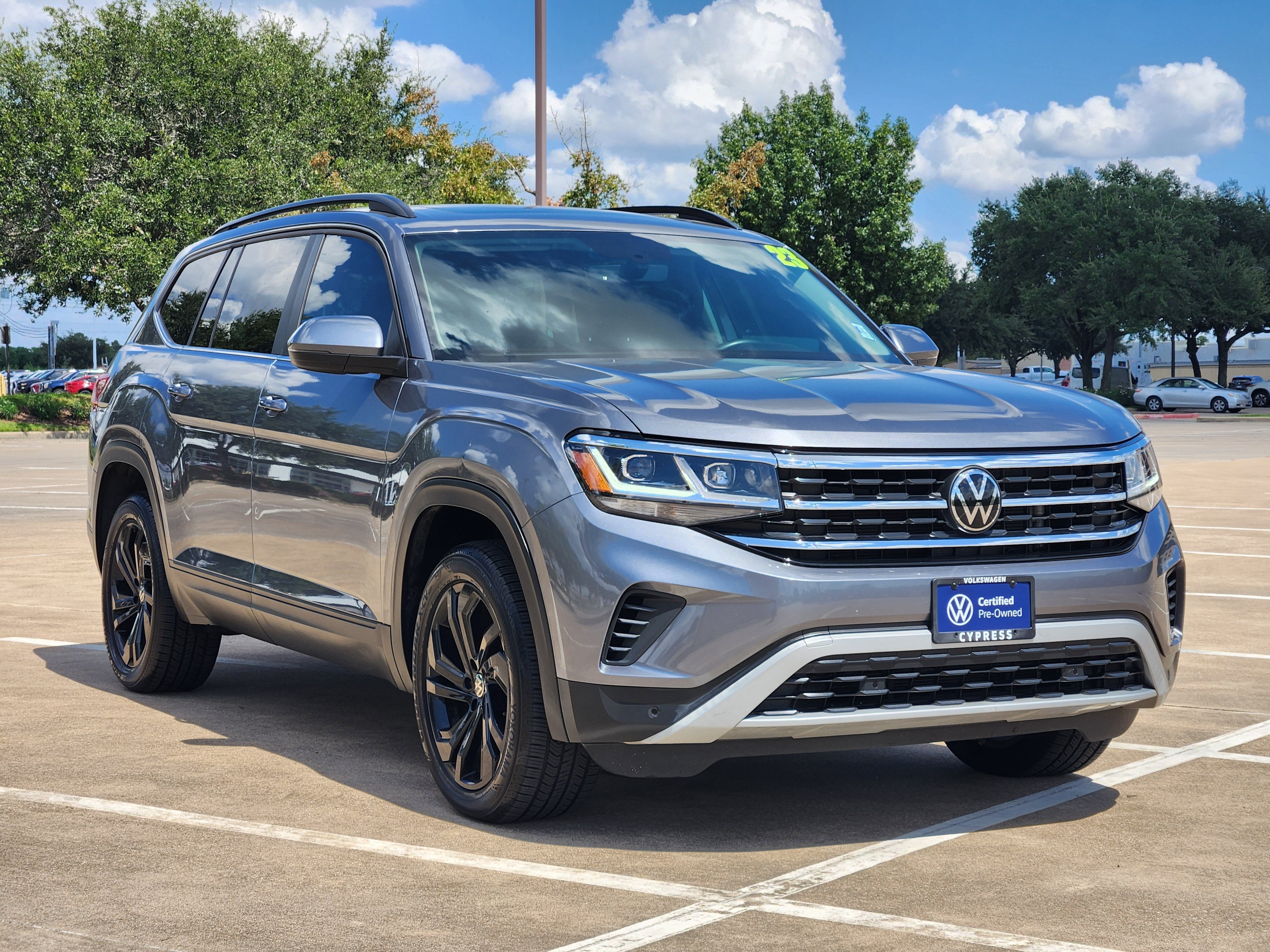 2023 Volkswagen Atlas 3.6L V6 SE w/Technology