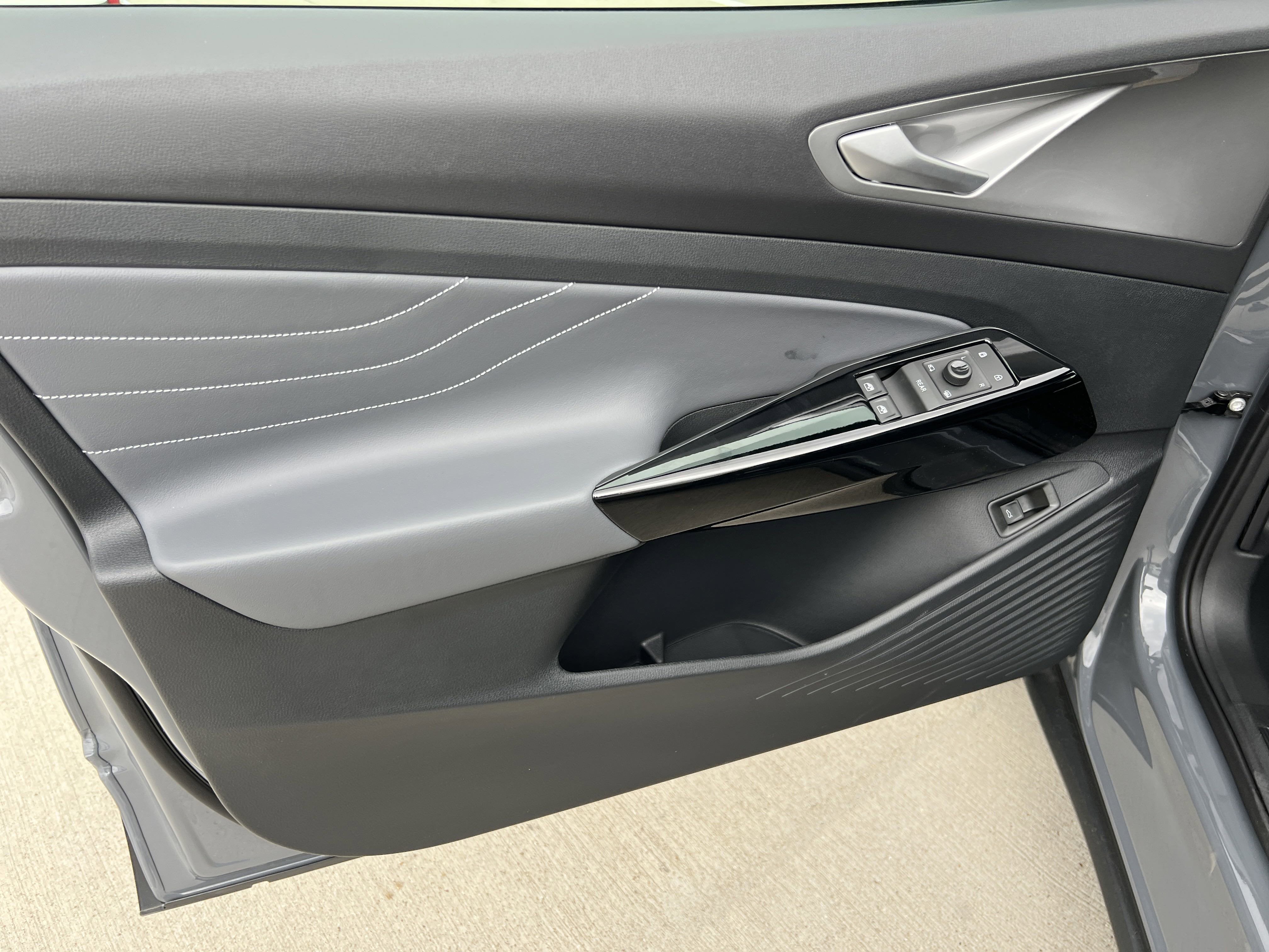 2025 Volkswagen ID.4 Pro S Plus