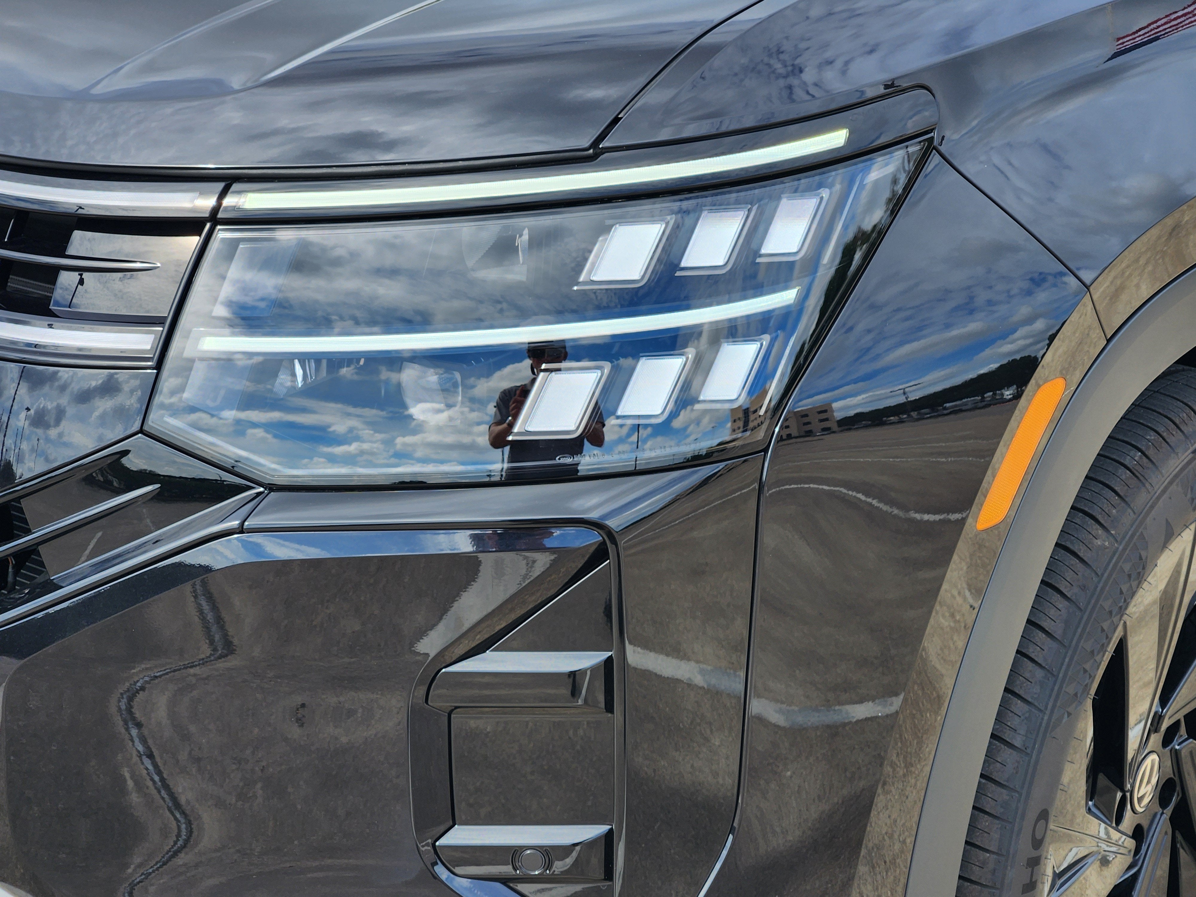 2027 Volkswagen Atlas SE w/Technology