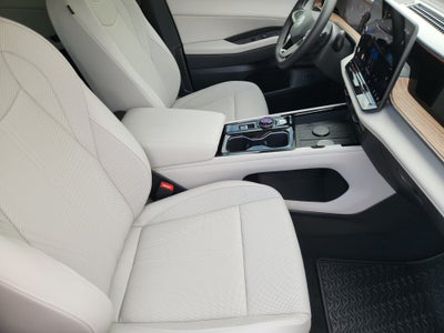 2027 Volkswagen Atlas SE w/Technology