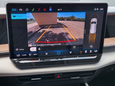 2027 Volkswagen Atlas SE w/Technology