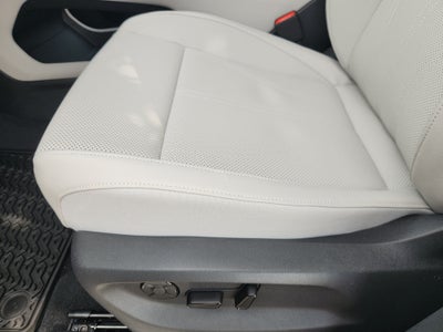 2027 Volkswagen Atlas SE w/Technology