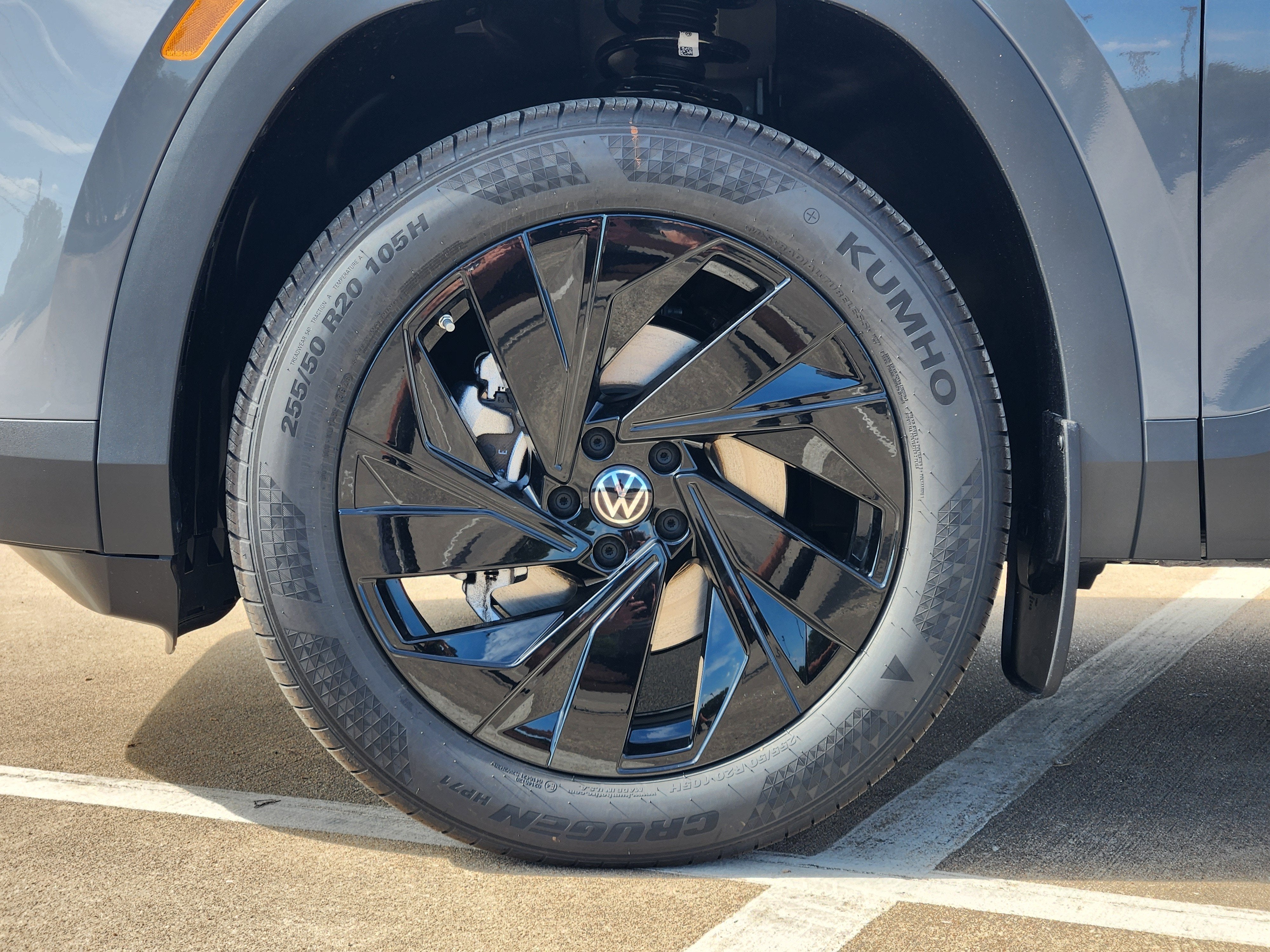 2027 Volkswagen Atlas SE w/Technology