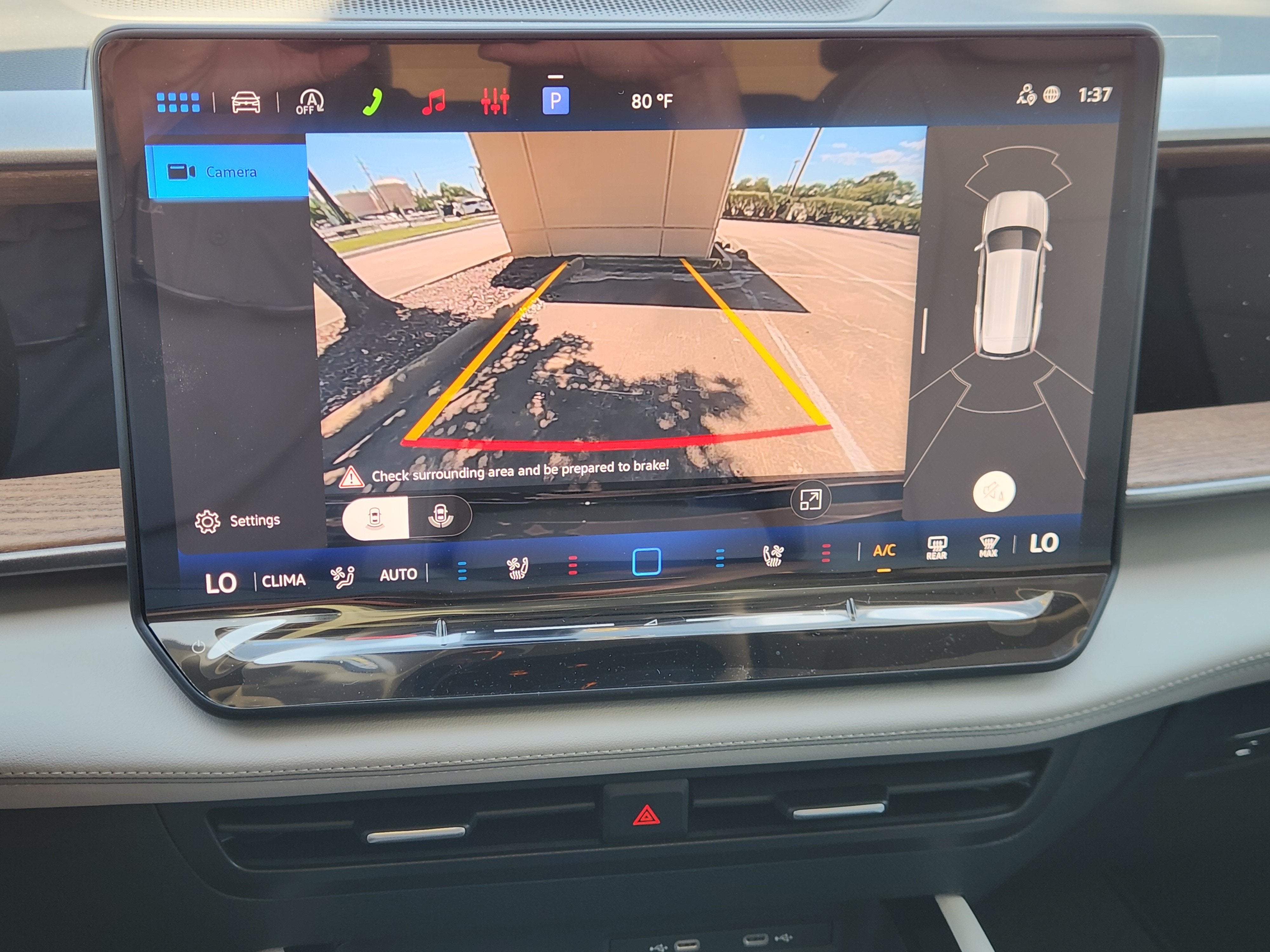 2027 Volkswagen Atlas SE w/Technology