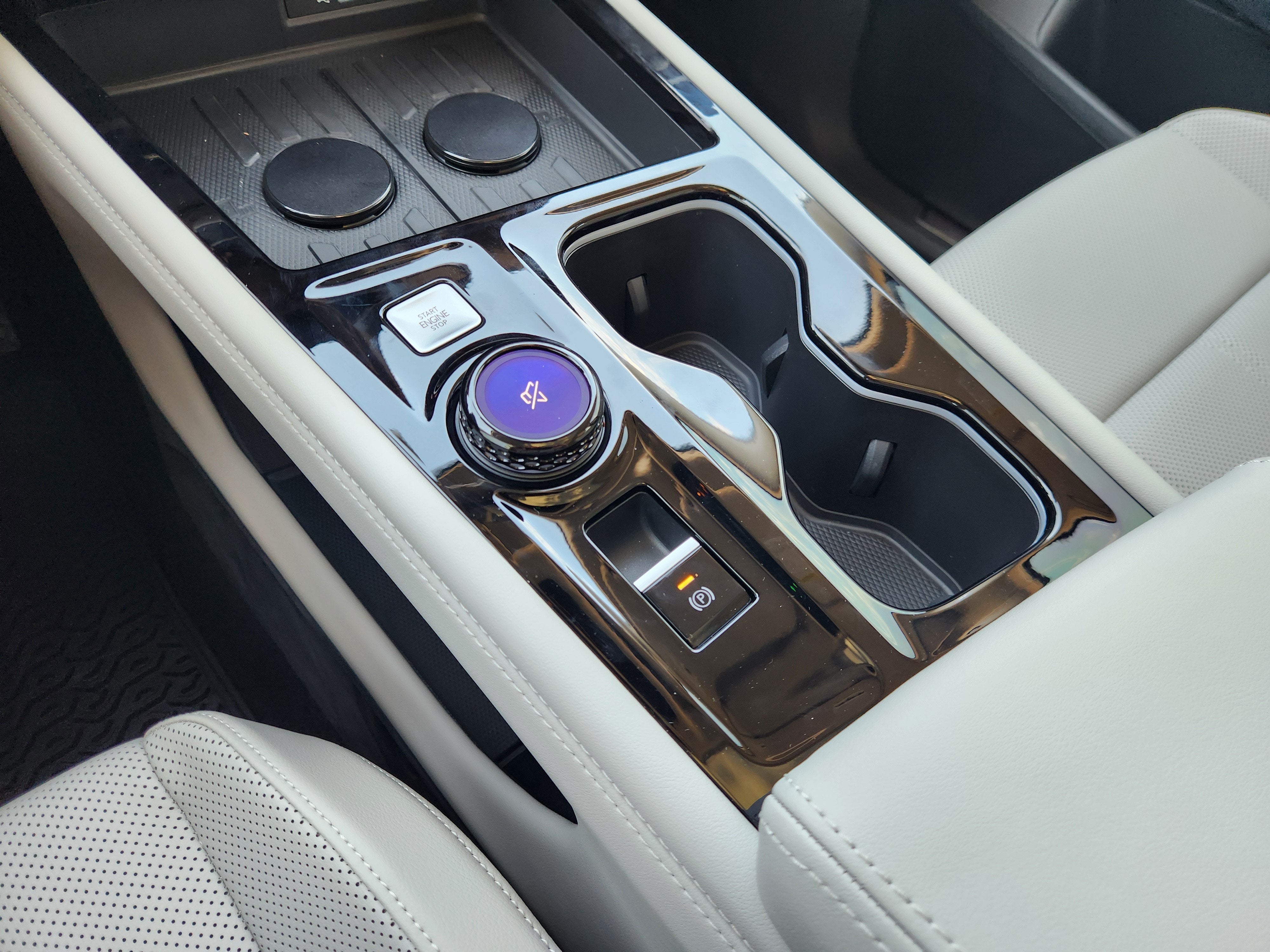2027 Volkswagen Atlas SE w/Technology