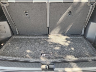 2027 Volkswagen Atlas SE w/Technology