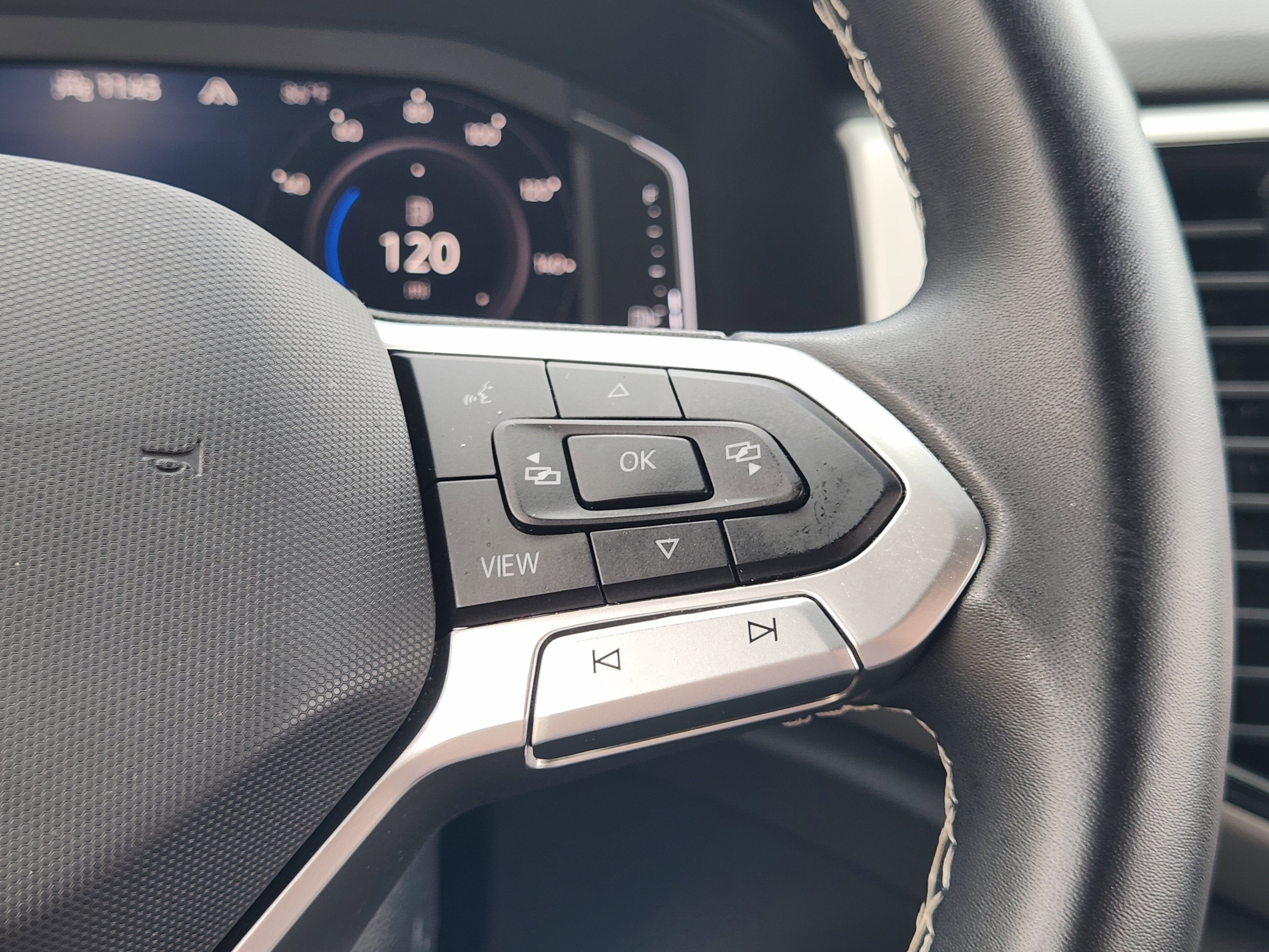 2023 Volkswagen Atlas Cross Sport 3.6L V6 SE w/Technology