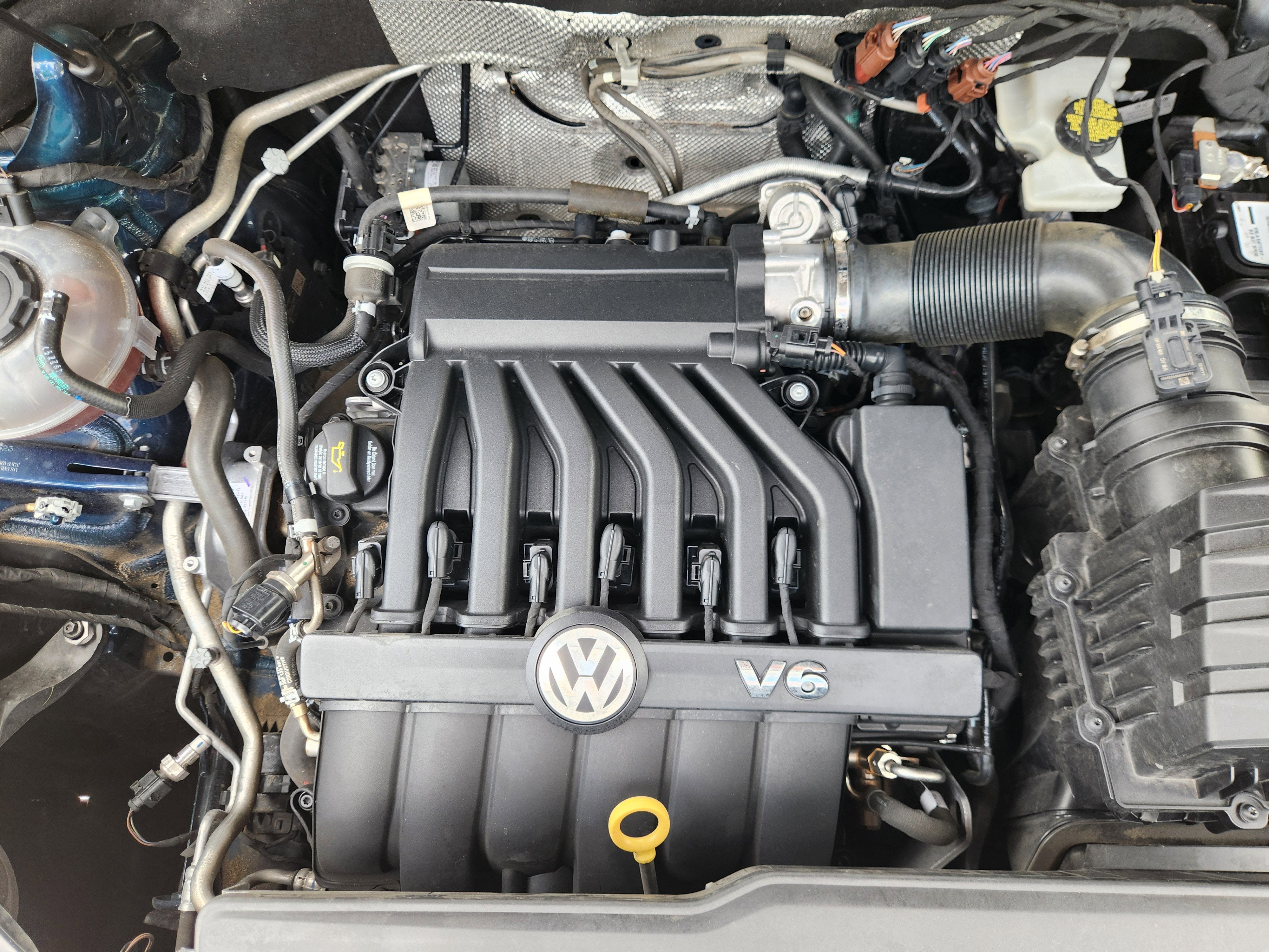 2023 Volkswagen Atlas Cross Sport 3.6L V6 SE w/Technology