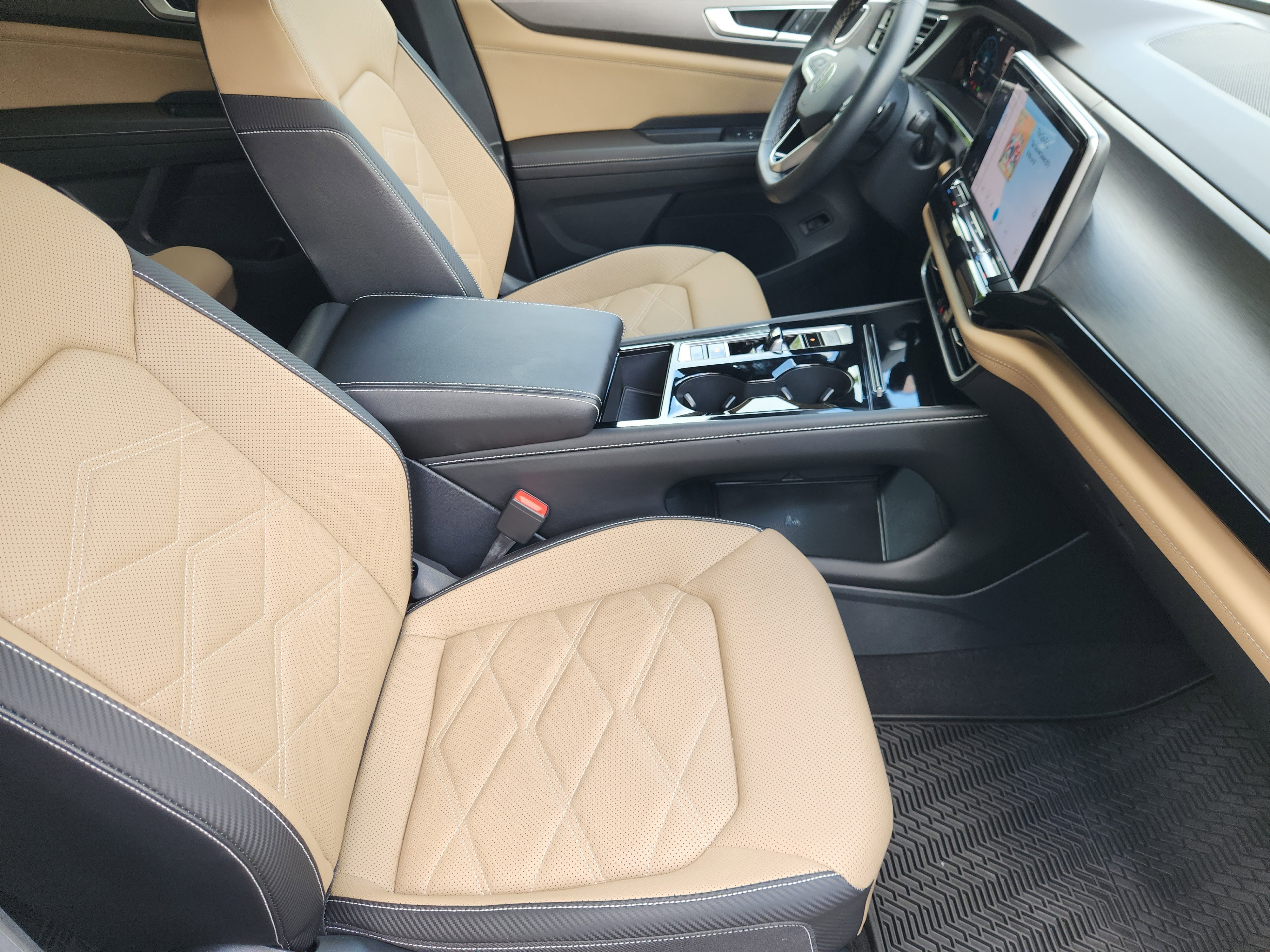 2025 Volkswagen Atlas Cross Sport 2.0T SE w/Technology
