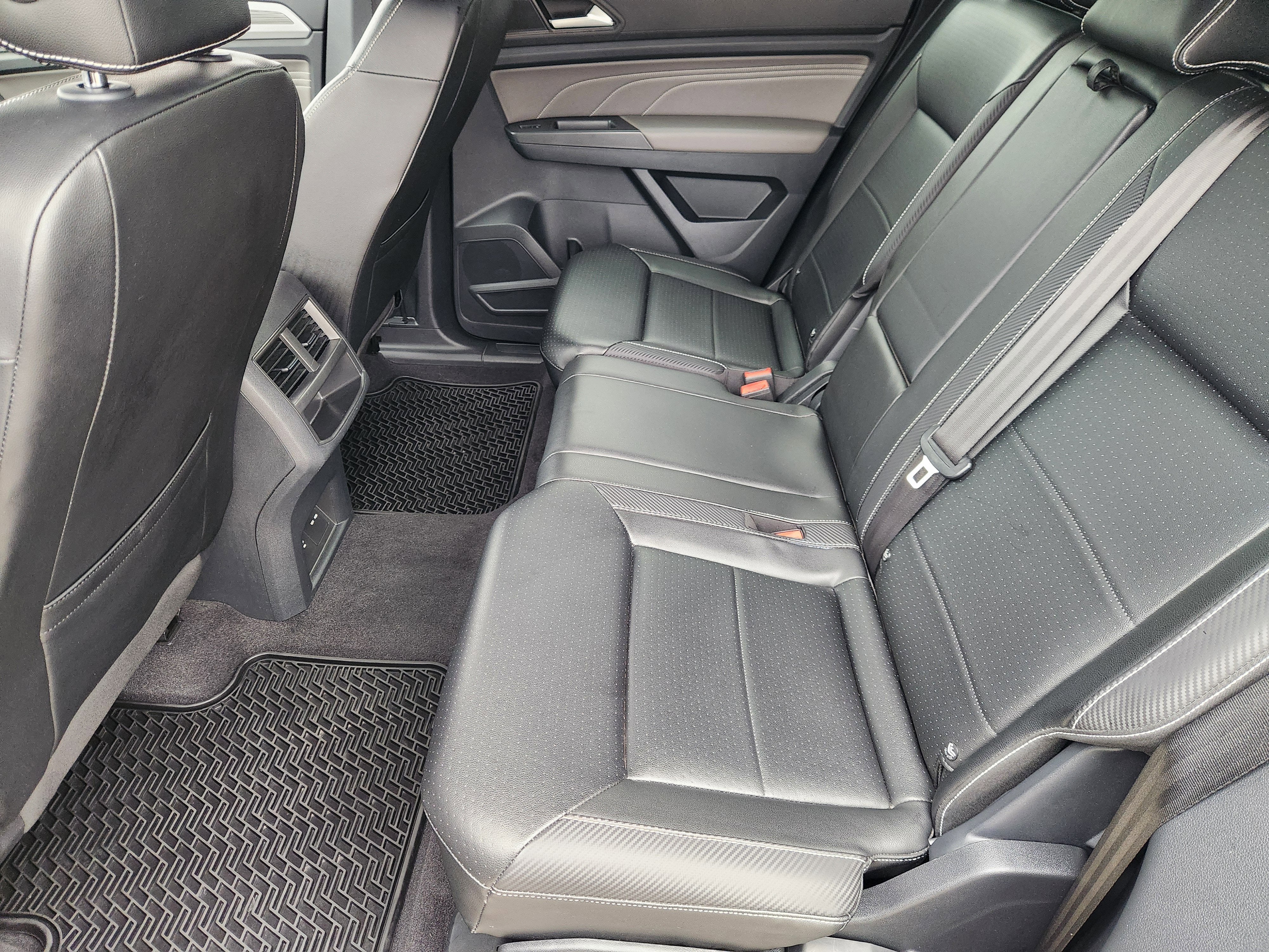 2022 Volkswagen Atlas Cross Sport 3.6L V6 SE w/Technology