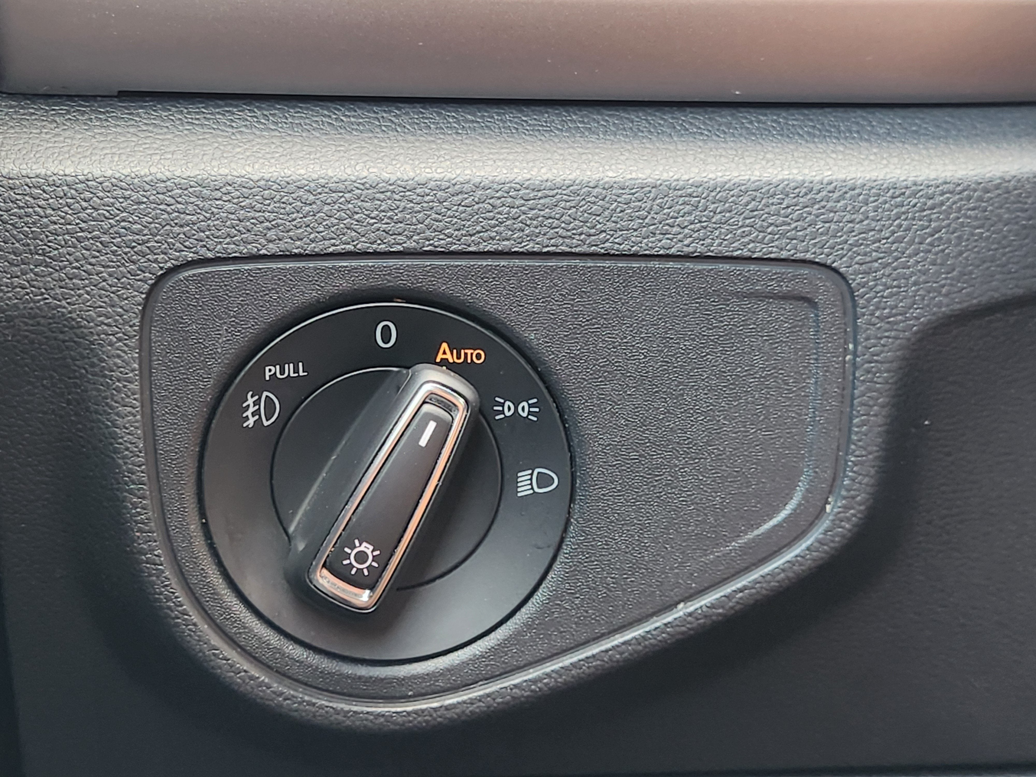 2018 Volkswagen Atlas 3.6L V6 SE w/Technology