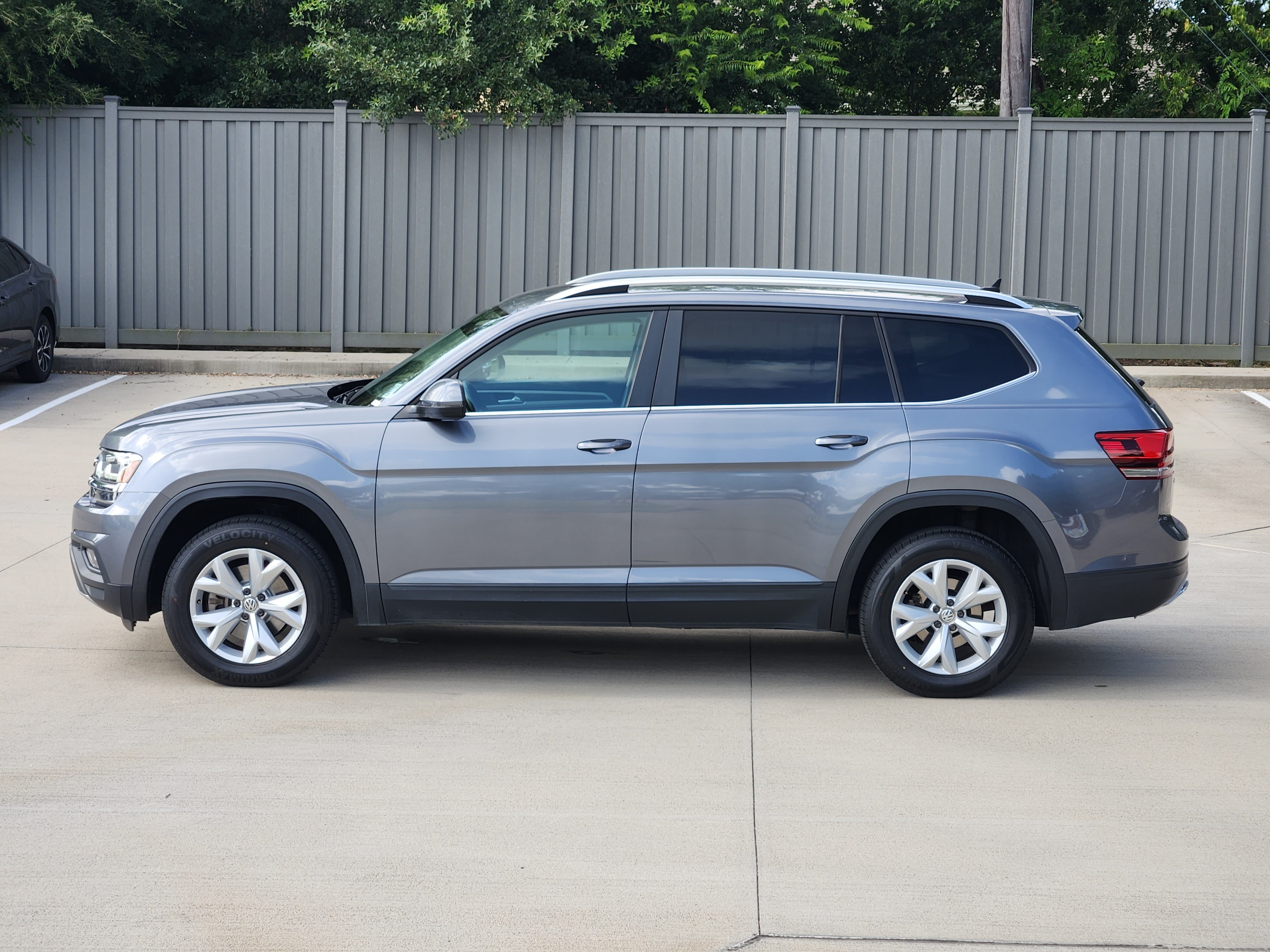 2018 Volkswagen Atlas 3.6L V6 SE w/Technology