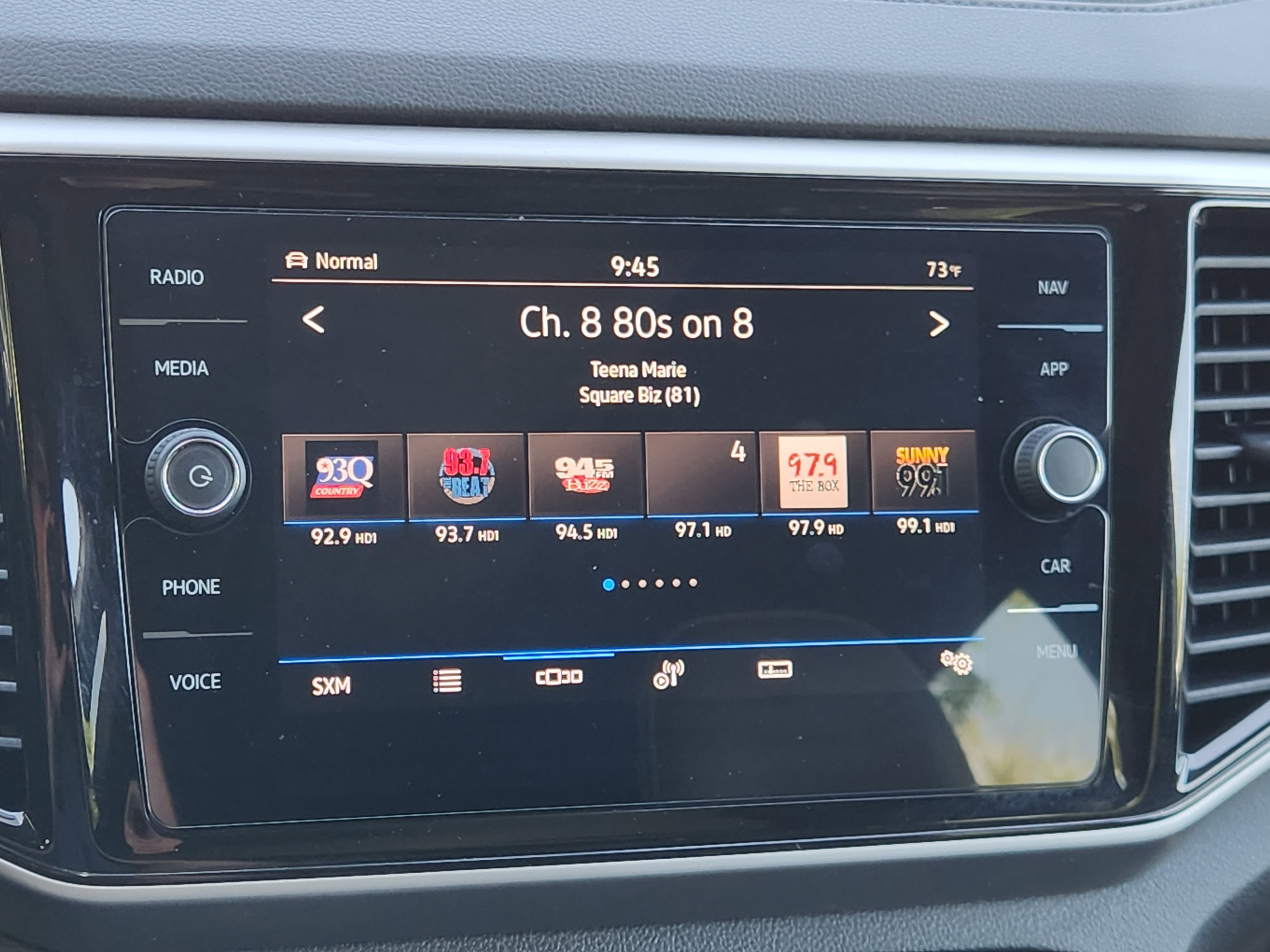 2023 Volkswagen Atlas Cross Sport 3.6L V6 SEL R-Line Black