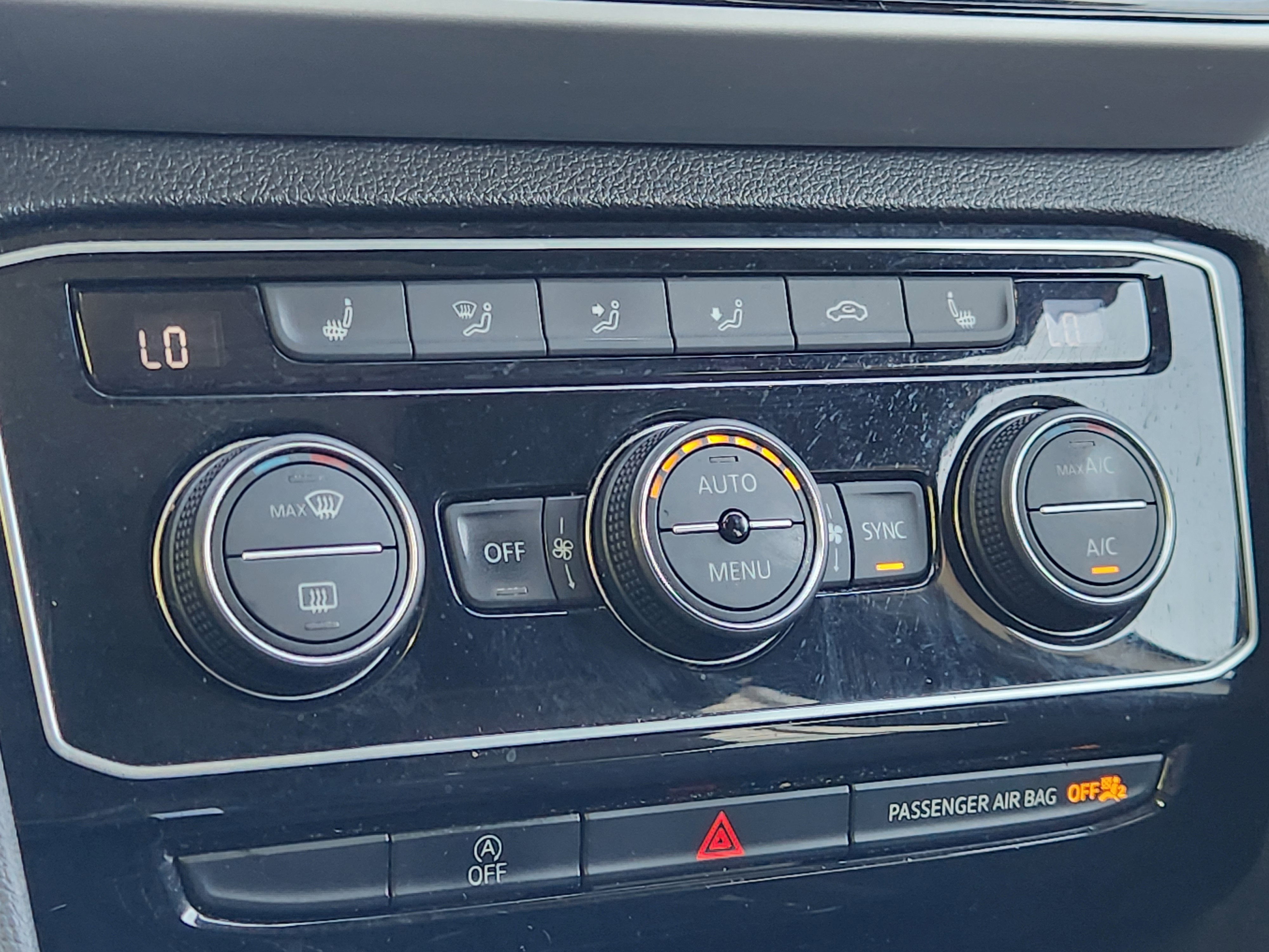 2023 Volkswagen Atlas Cross Sport 3.6L V6 SEL R-Line Black