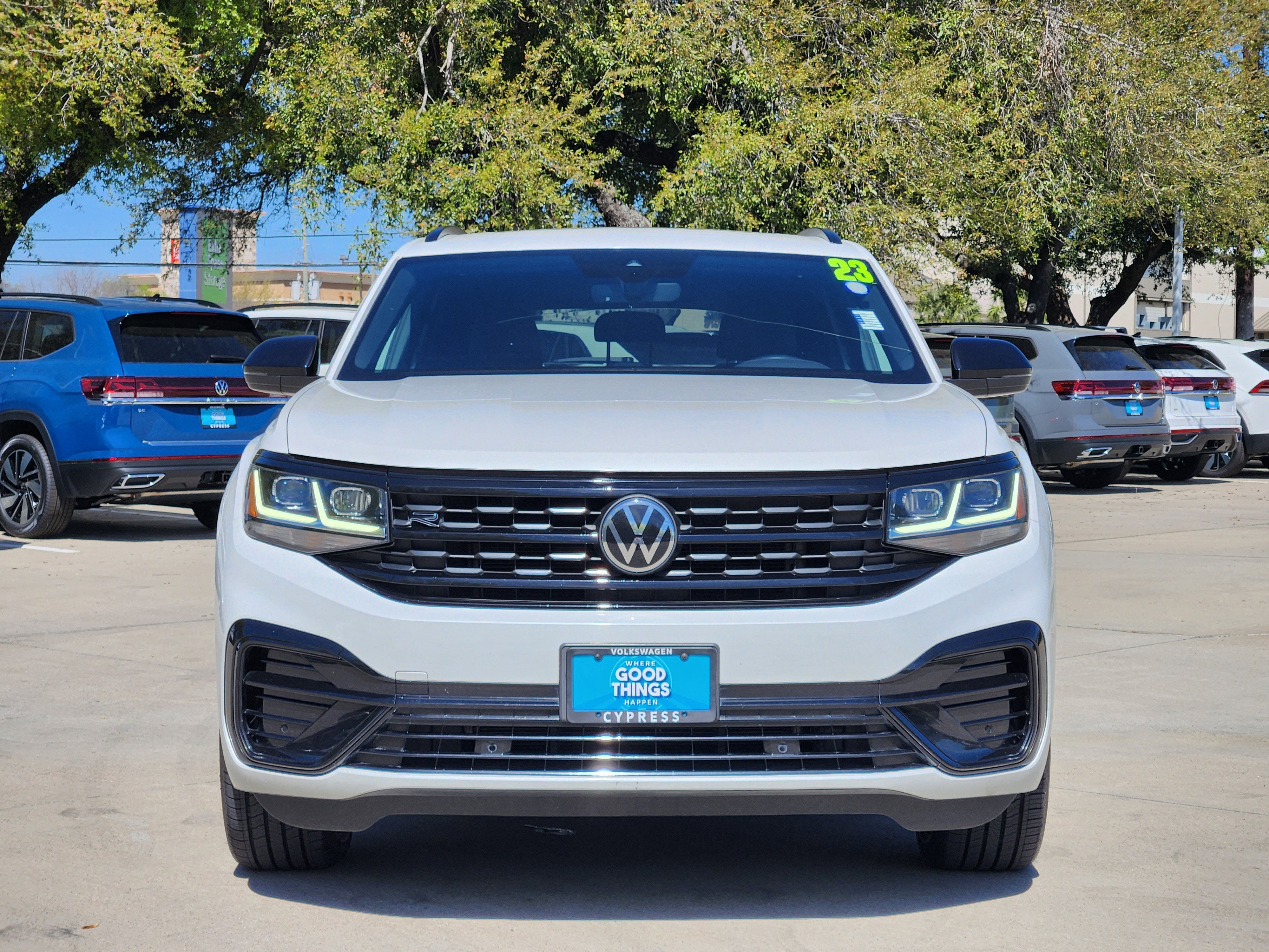 2023 Volkswagen Atlas Cross Sport 3.6L V6 SEL R-Line Black