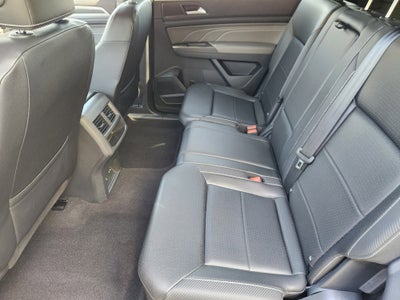 2023 Volkswagen Atlas Cross Sport 3.6L V6 SEL R-Line Black