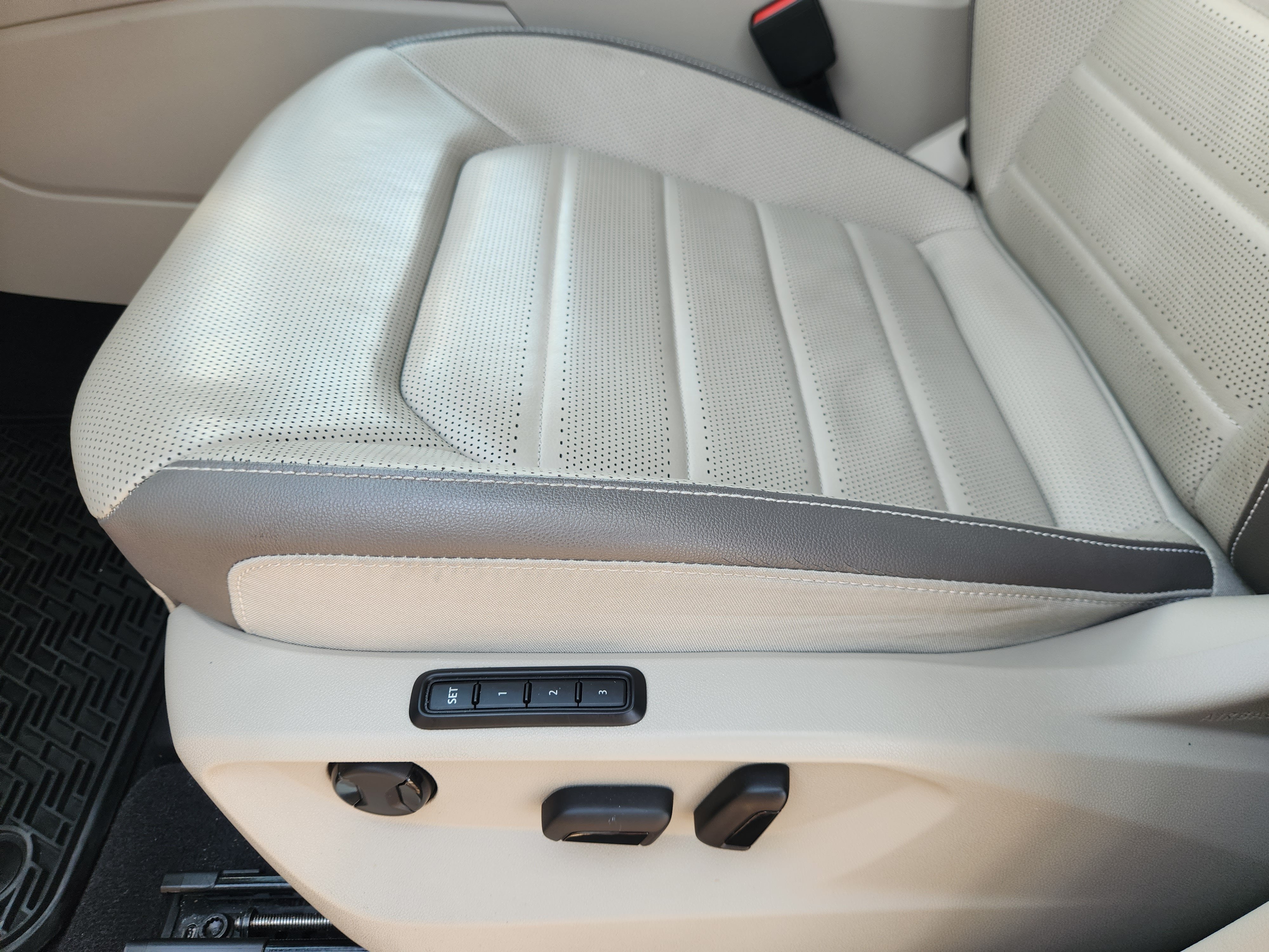 2021 Volkswagen Atlas 2.0T SEL Premium