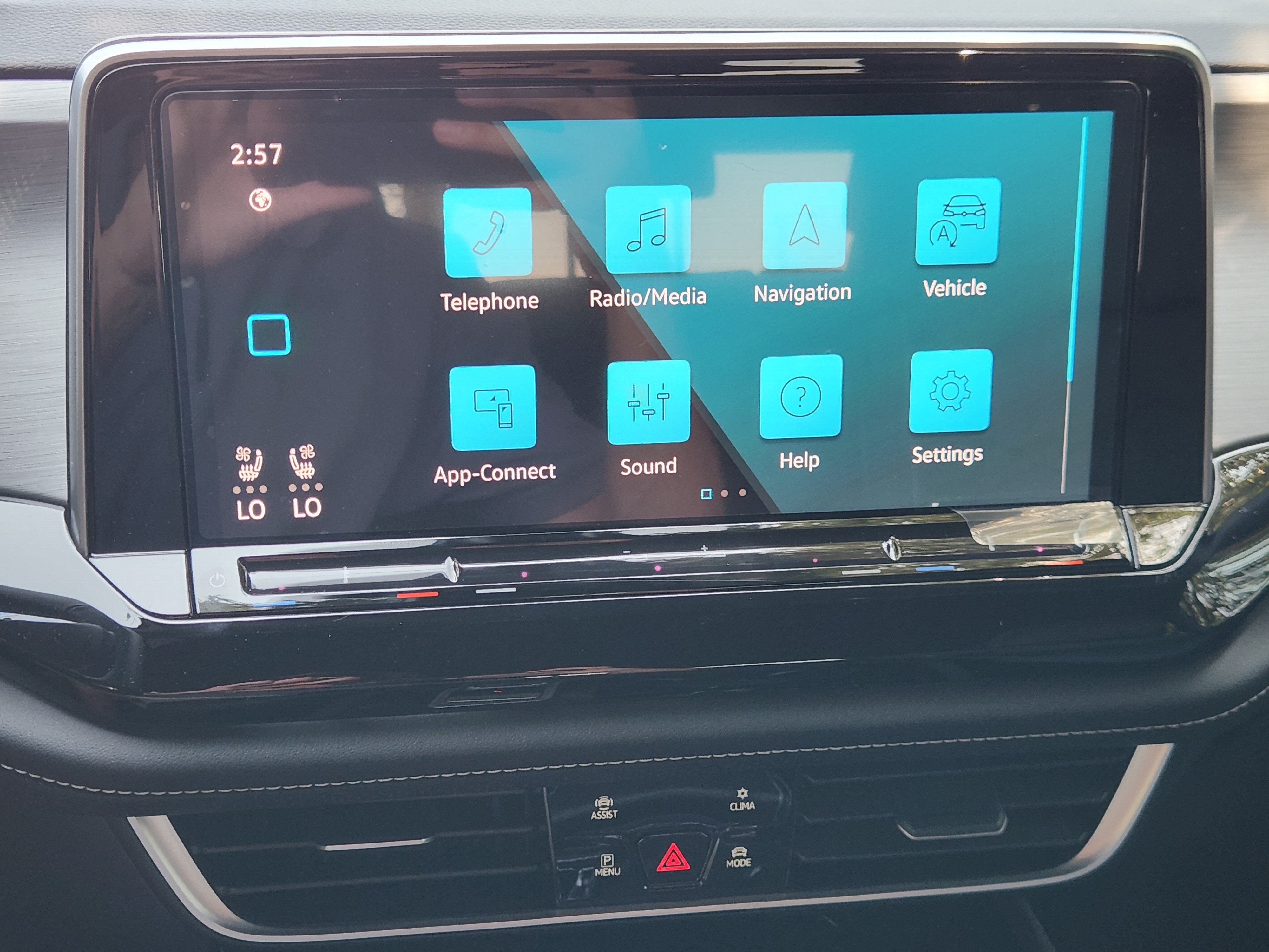 2026 Volkswagen Atlas Cross Sport 2.0T SE w/Technology