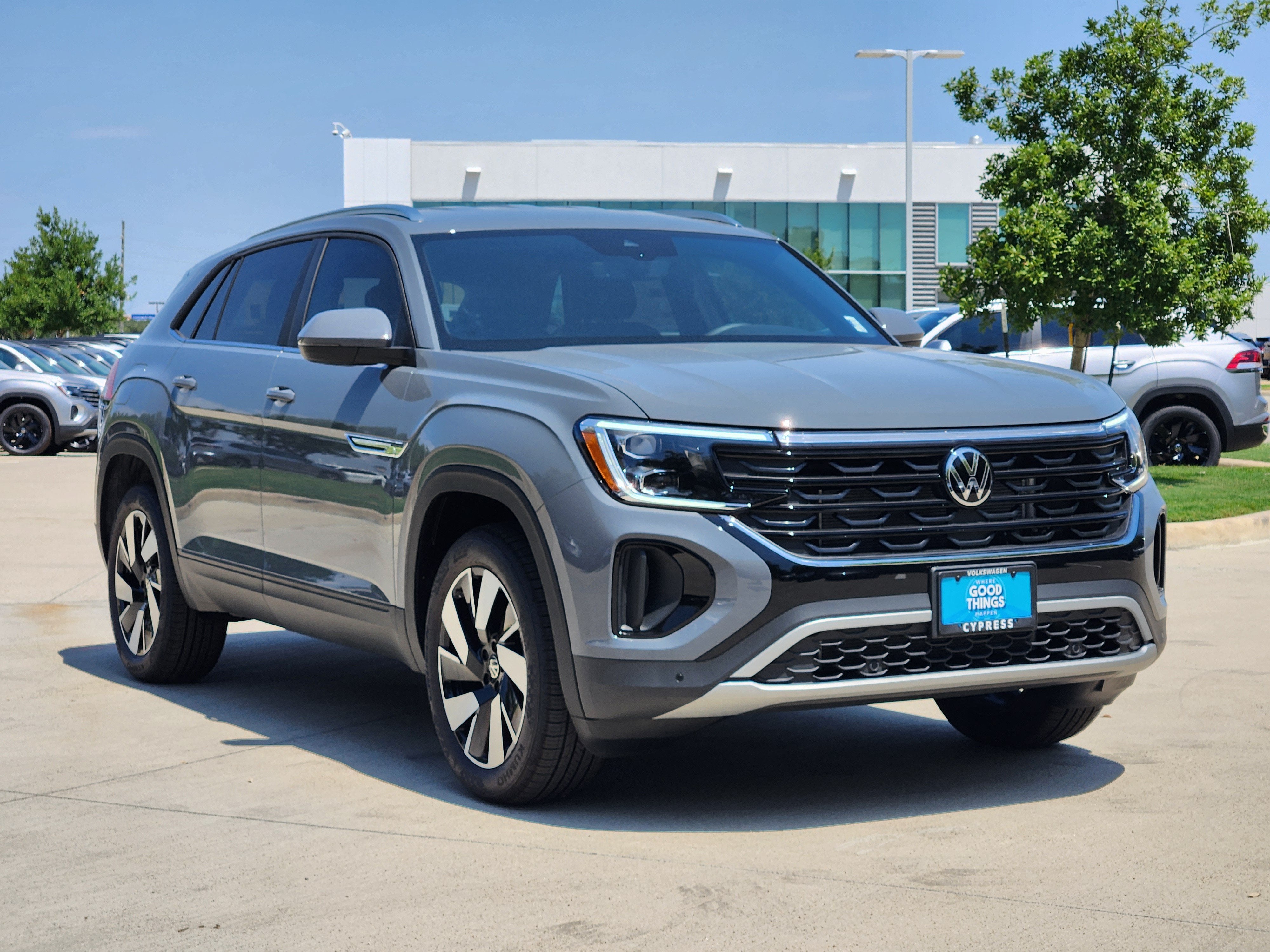 2026 Volkswagen Atlas Cross Sport 2.0T SE w/Technology