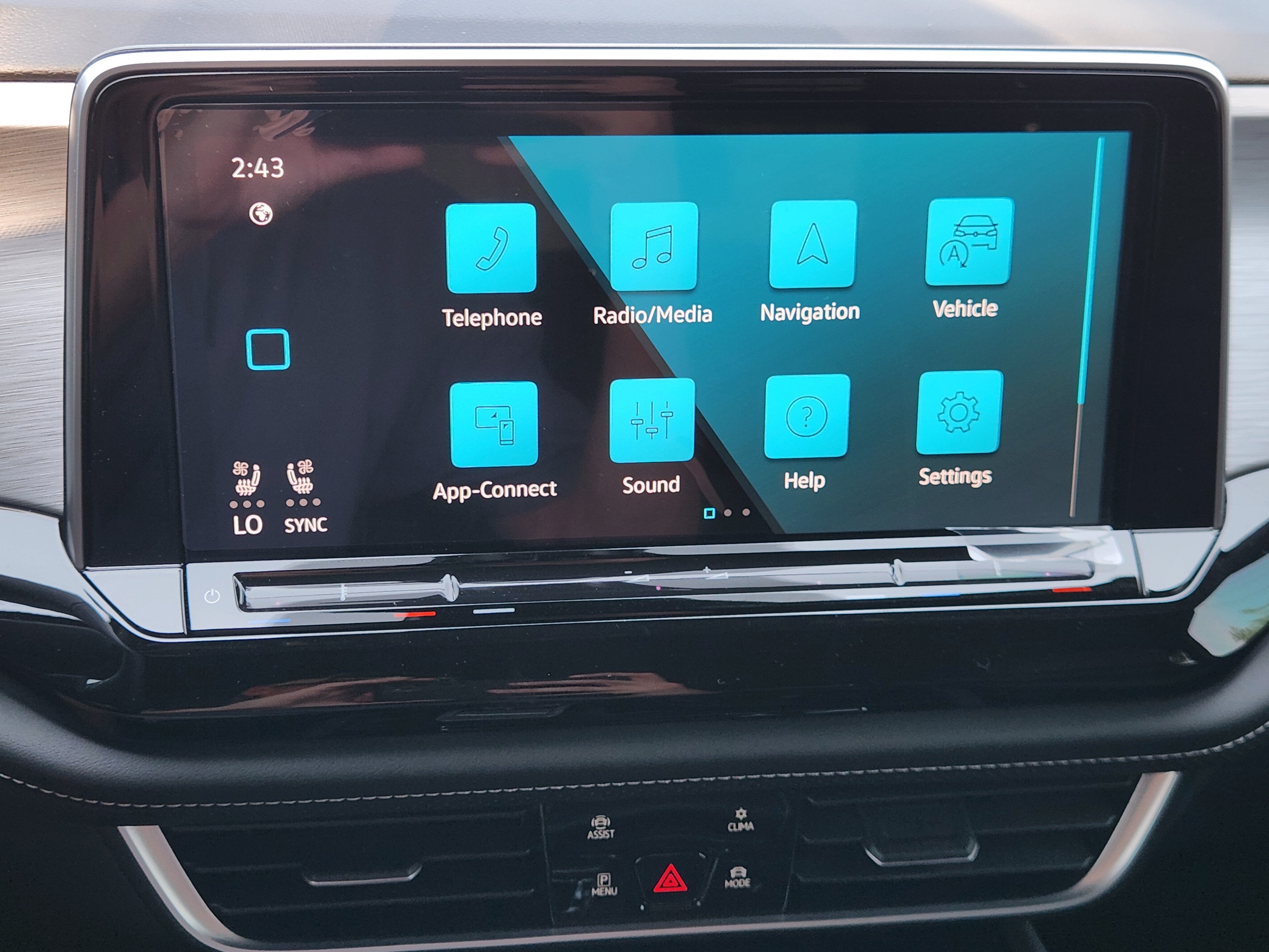 2026 Volkswagen Atlas Cross Sport 2.0T SE w/Technology