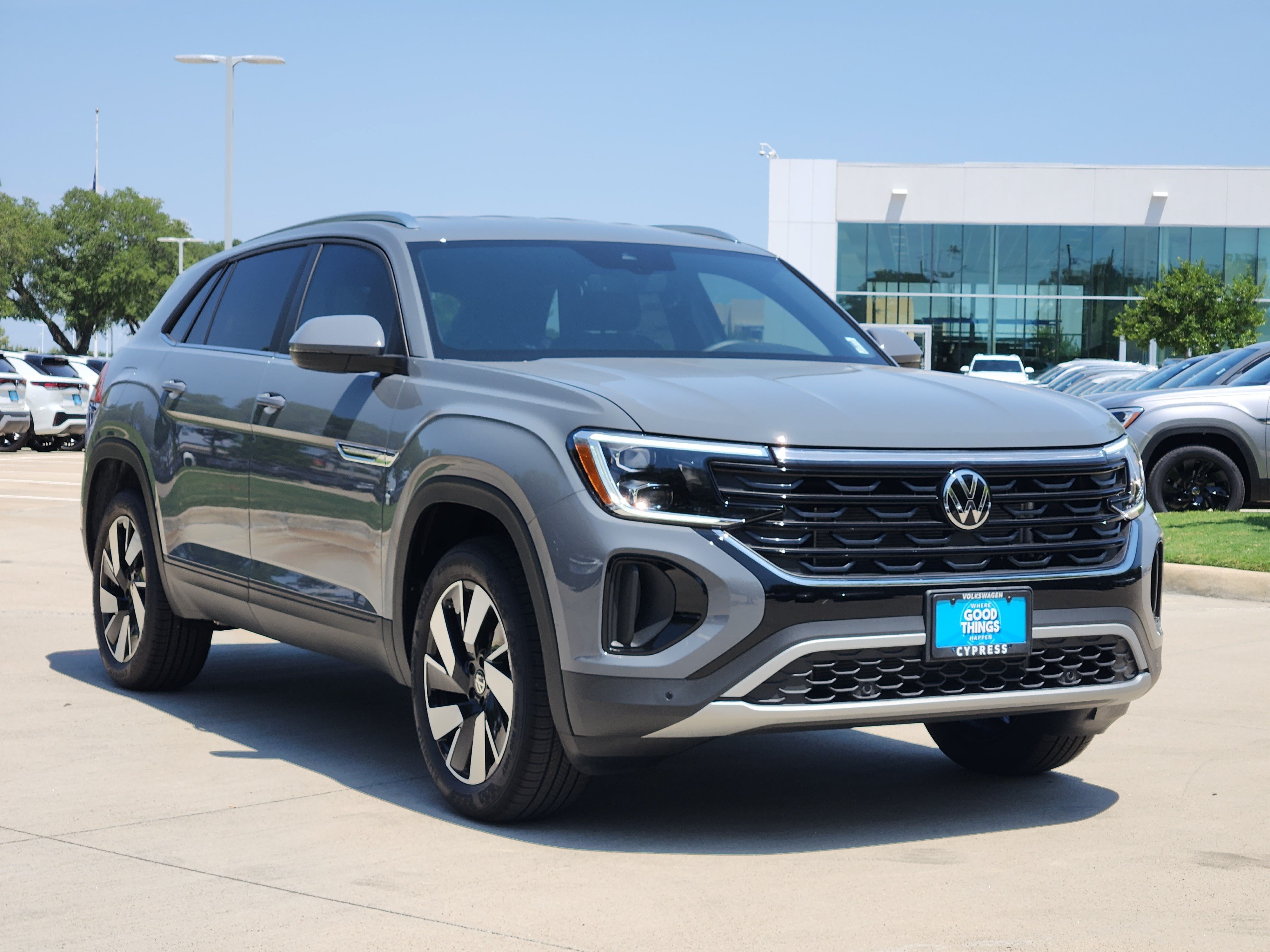 2026 Volkswagen Atlas Cross Sport 2.0T SE w/Technology