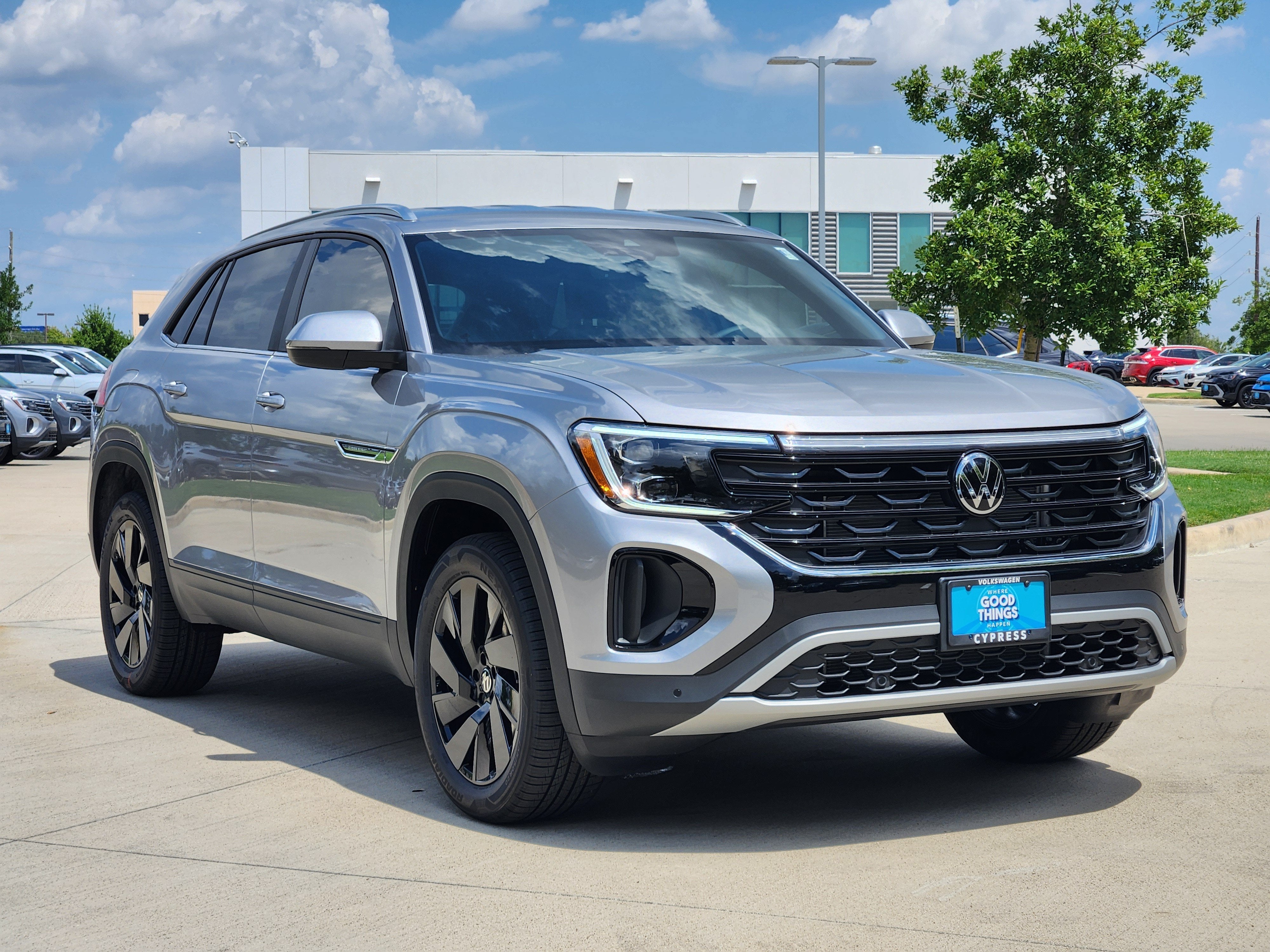 2026 Volkswagen Atlas Cross Sport 2.0T SE w/Technology