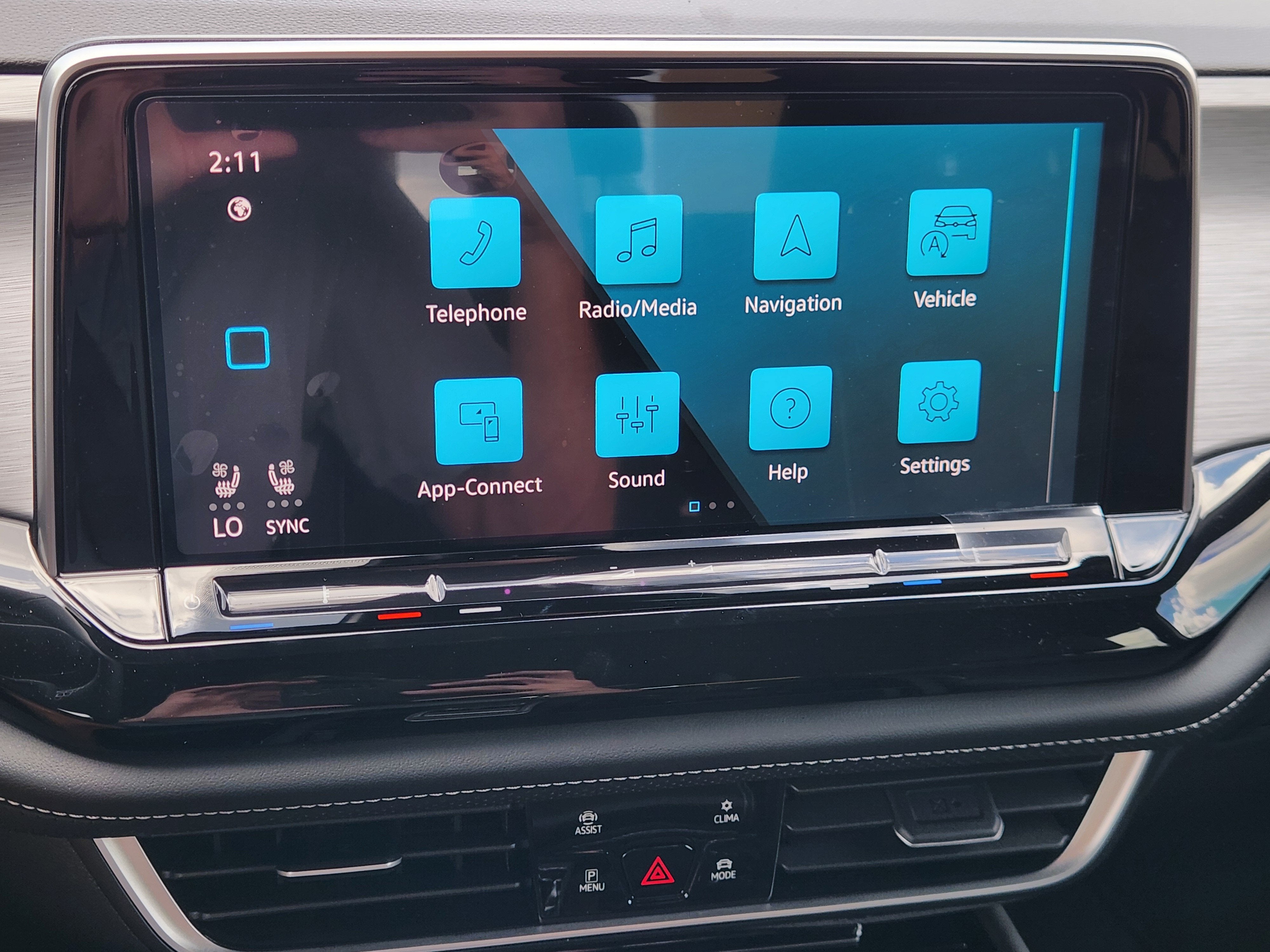 2026 Volkswagen Atlas Cross Sport 2.0T SE w/Technology