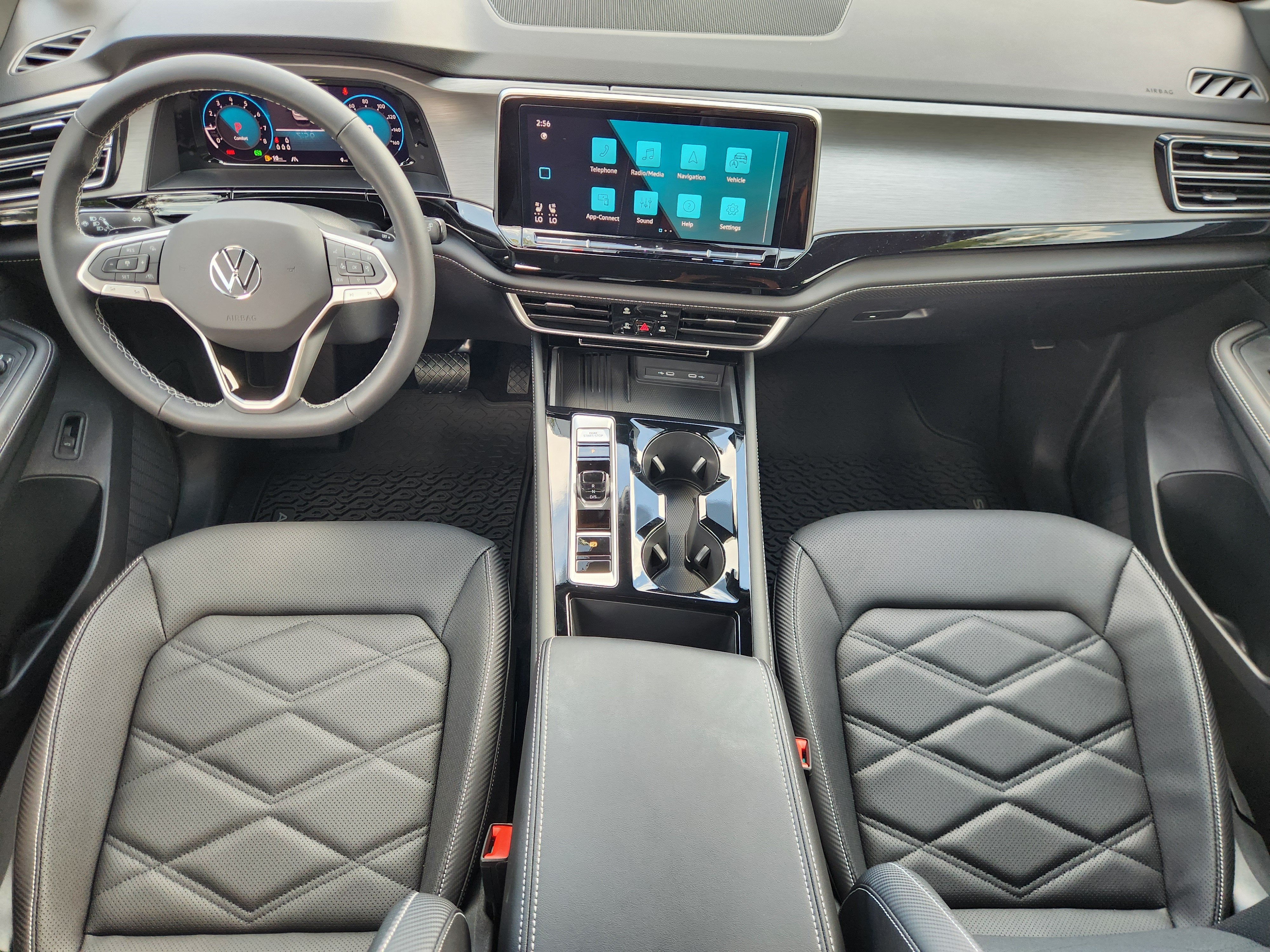 2026 Volkswagen Atlas Cross Sport 2.0T SE w/Technology