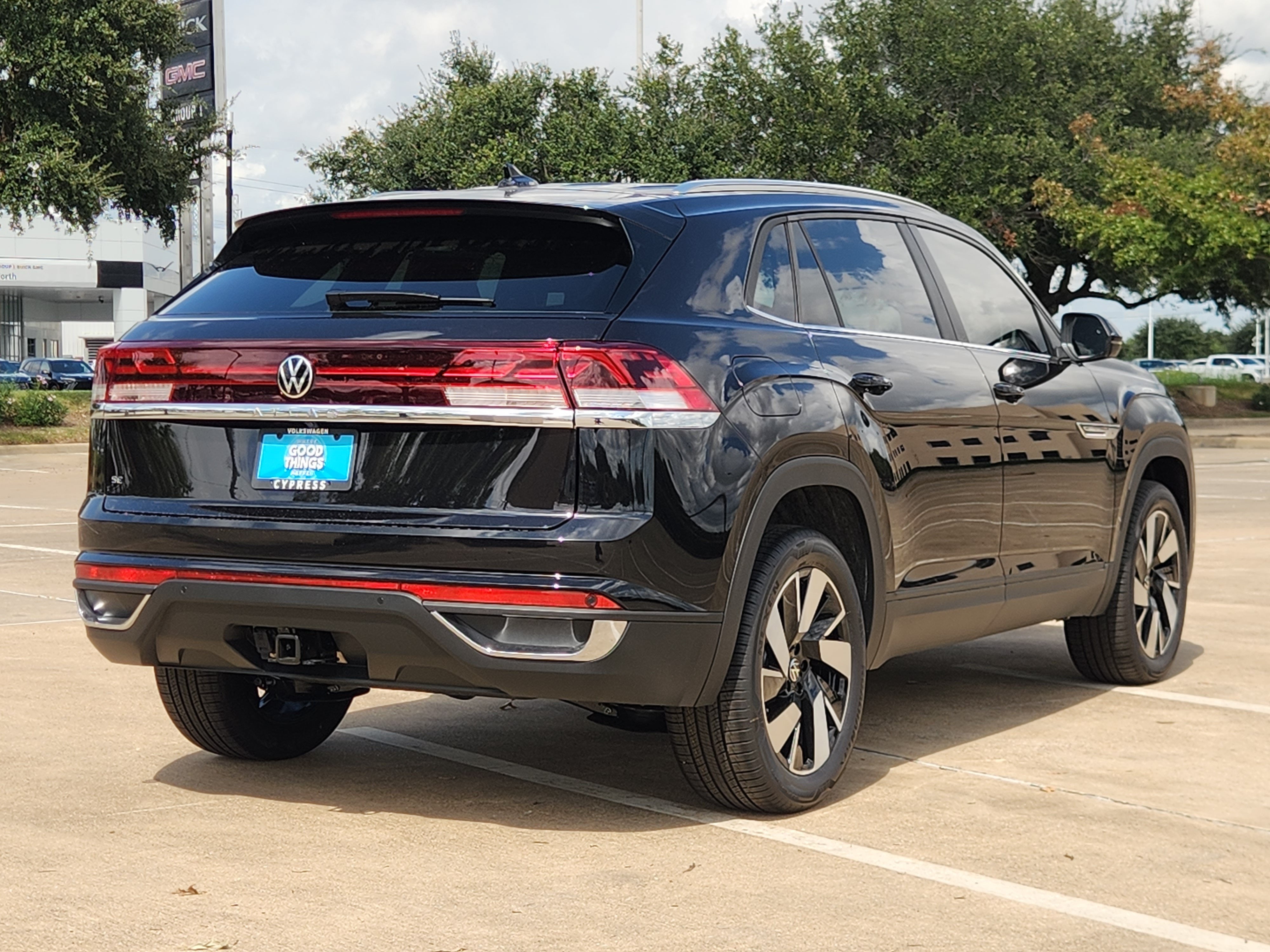 2026 Volkswagen Atlas Cross Sport 2.0T SE w/Technology