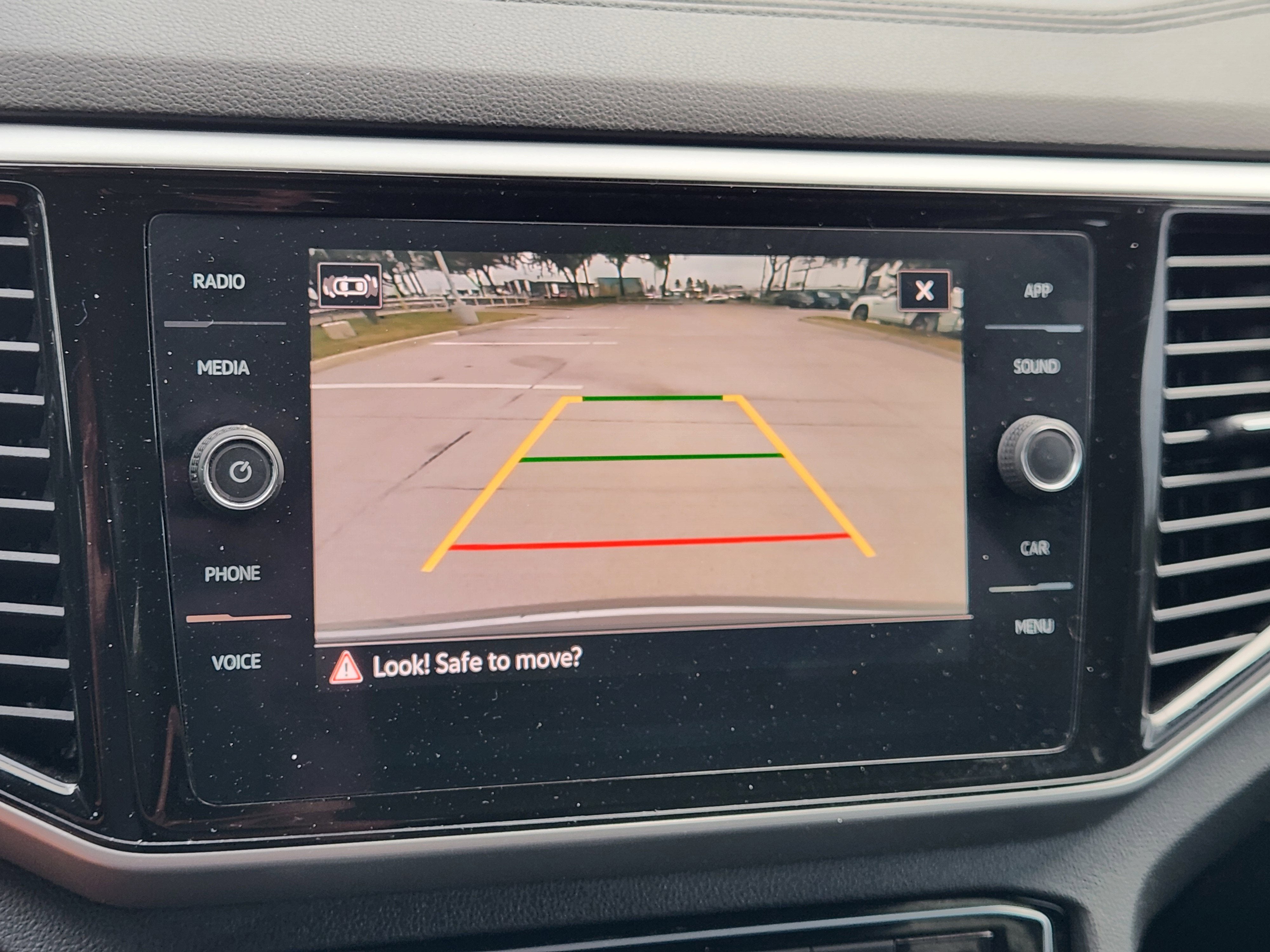 2023 Volkswagen Atlas Cross Sport 2.0T SE w/Technology