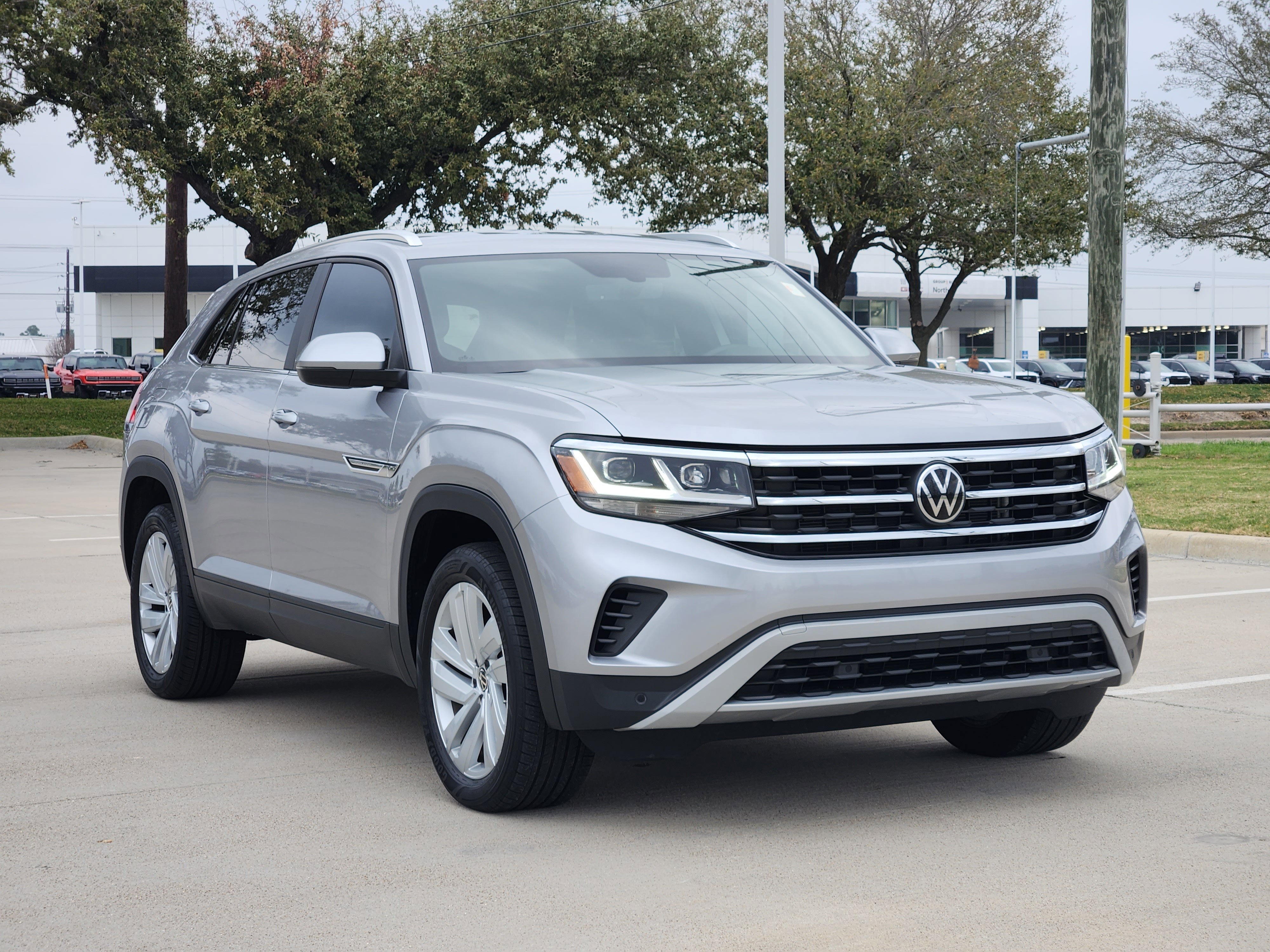 2023 Volkswagen Atlas Cross Sport 2.0T SE w/Technology