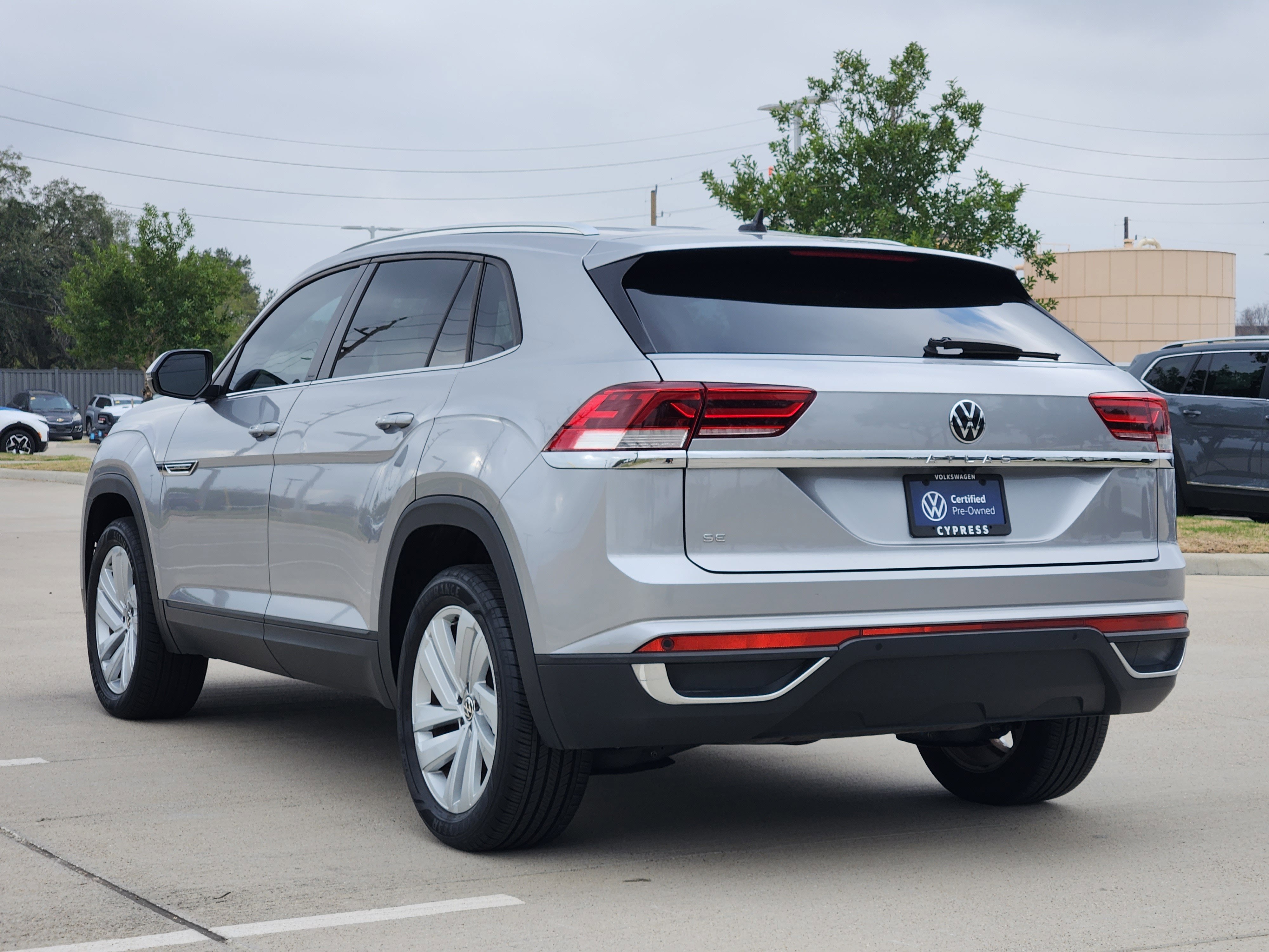2023 Volkswagen Atlas Cross Sport 2.0T SE w/Technology