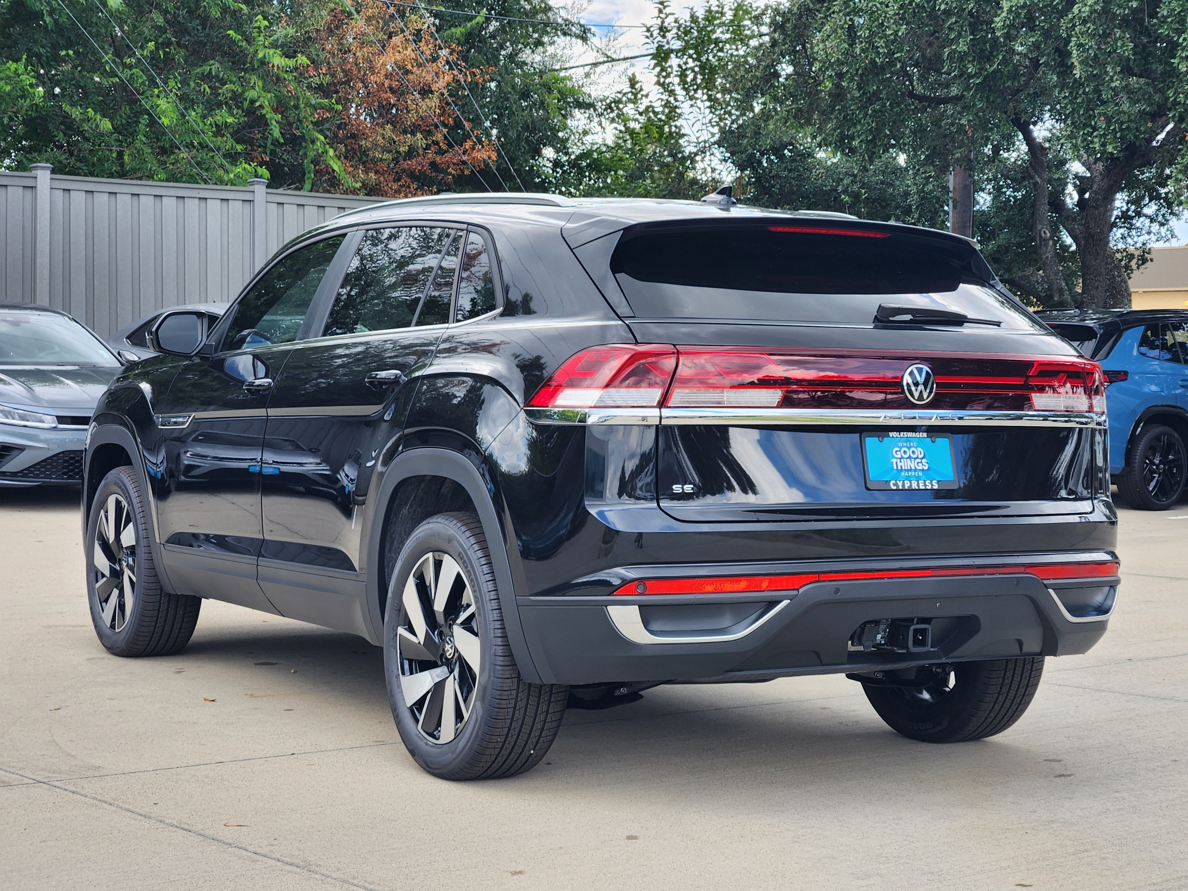 2026 Volkswagen Atlas Cross Sport 2.0T SE w/Technology