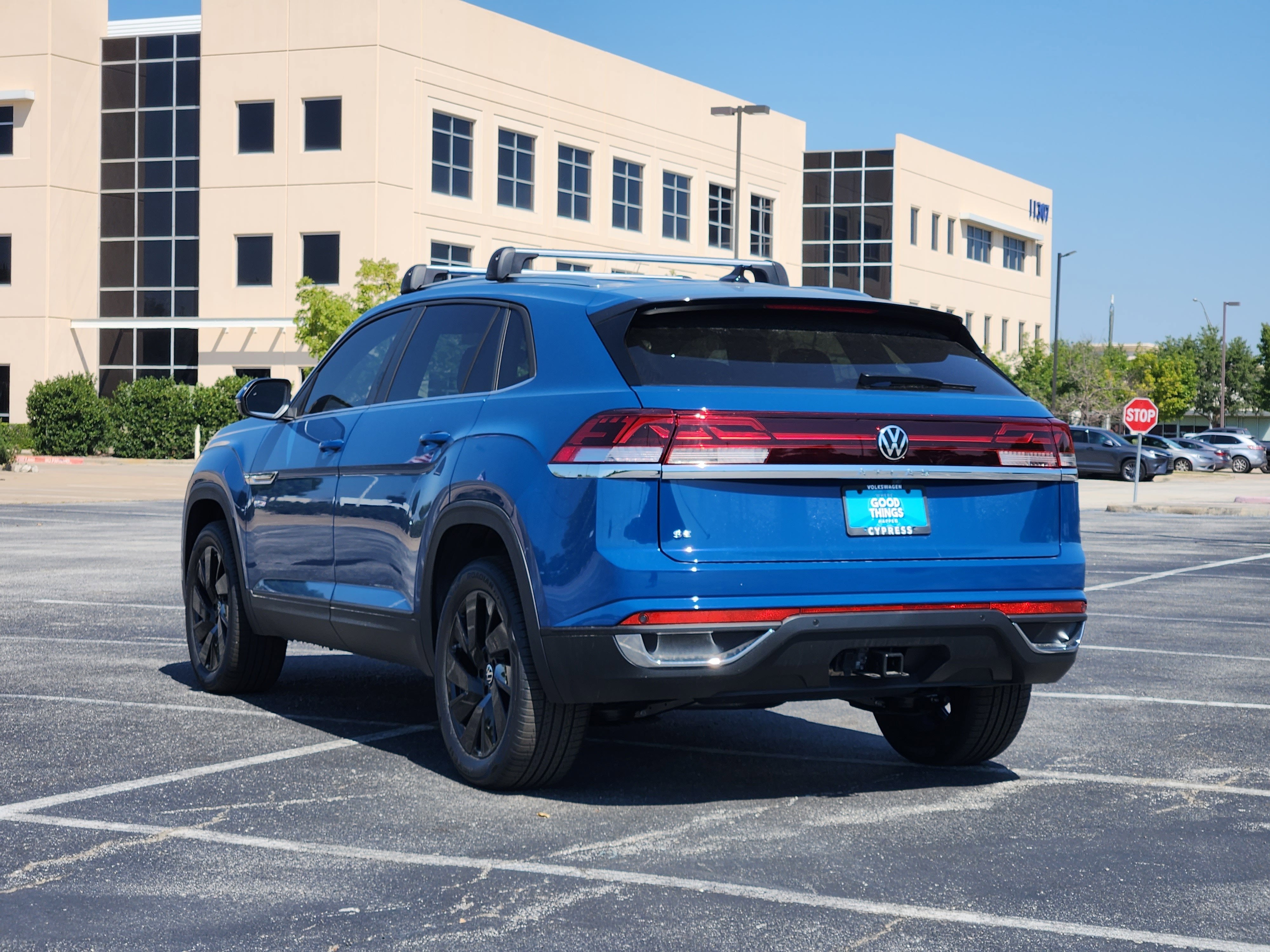 2026 Volkswagen Atlas Cross Sport 2.0T SE w/Technology