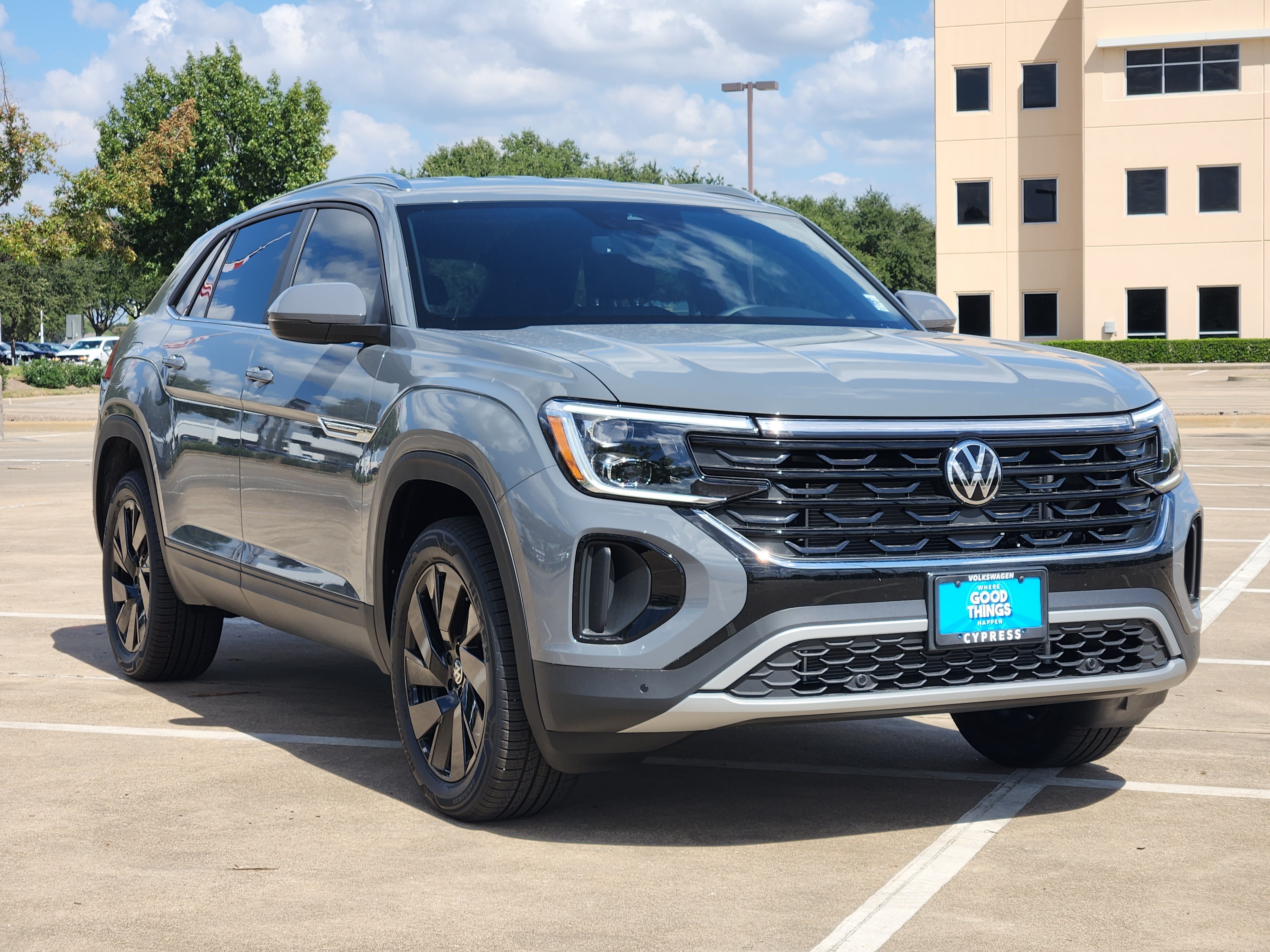 2026 Volkswagen Atlas Cross Sport 2.0T SE w/Technology