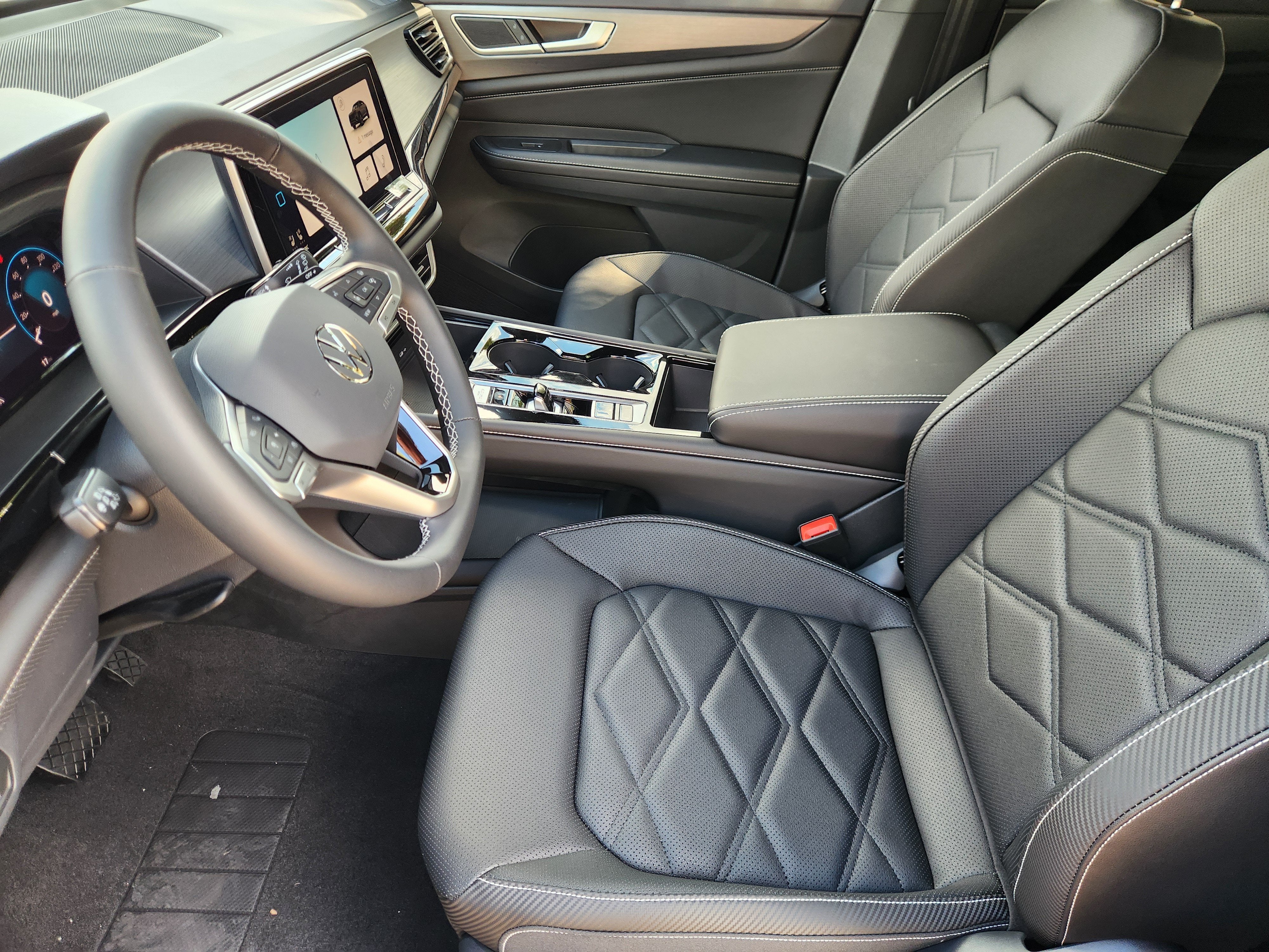 2026 Volkswagen Atlas Cross Sport 2.0T SE w/Technology