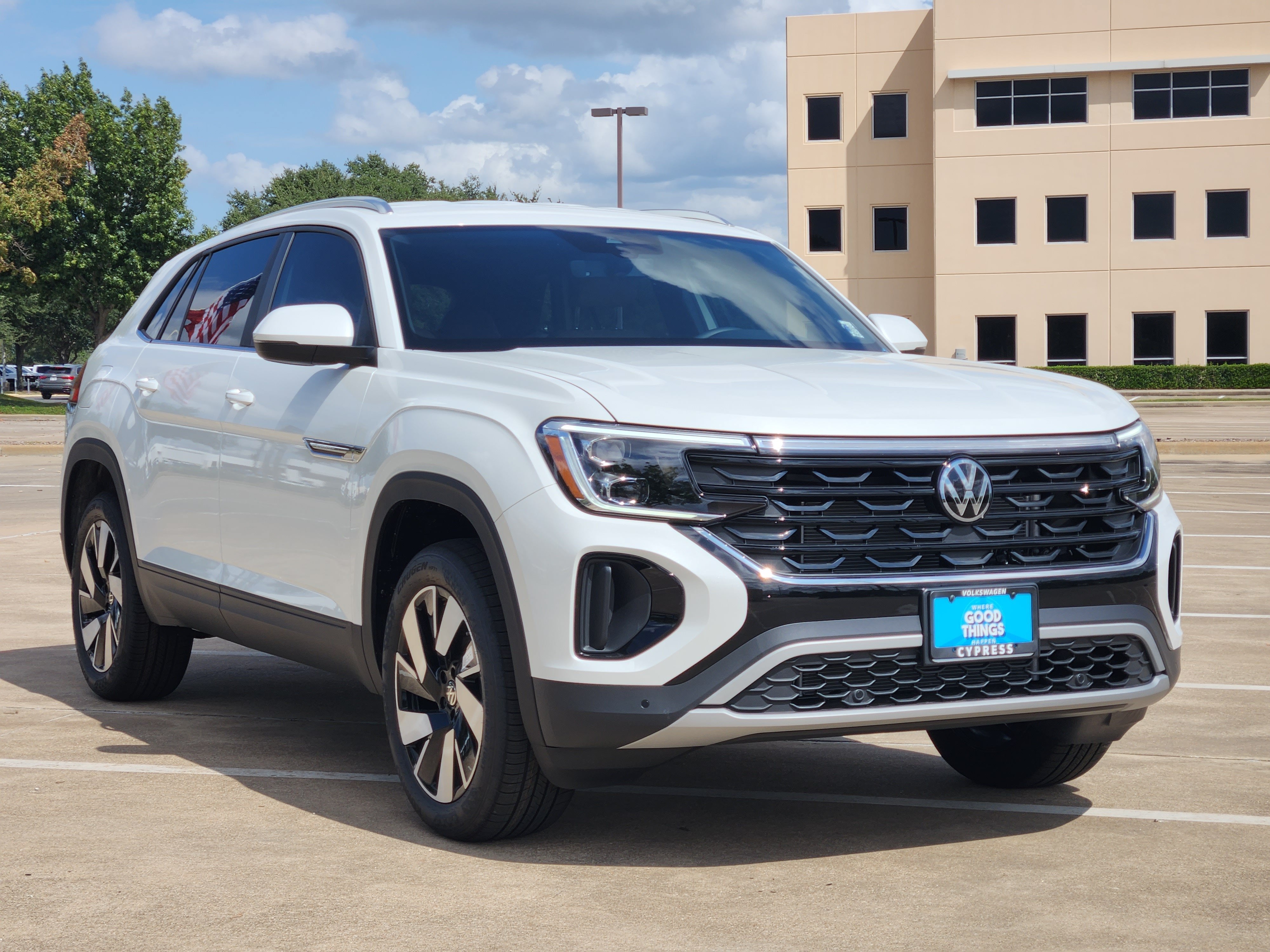 2026 Volkswagen Atlas Cross Sport 2.0T SE w/Technology