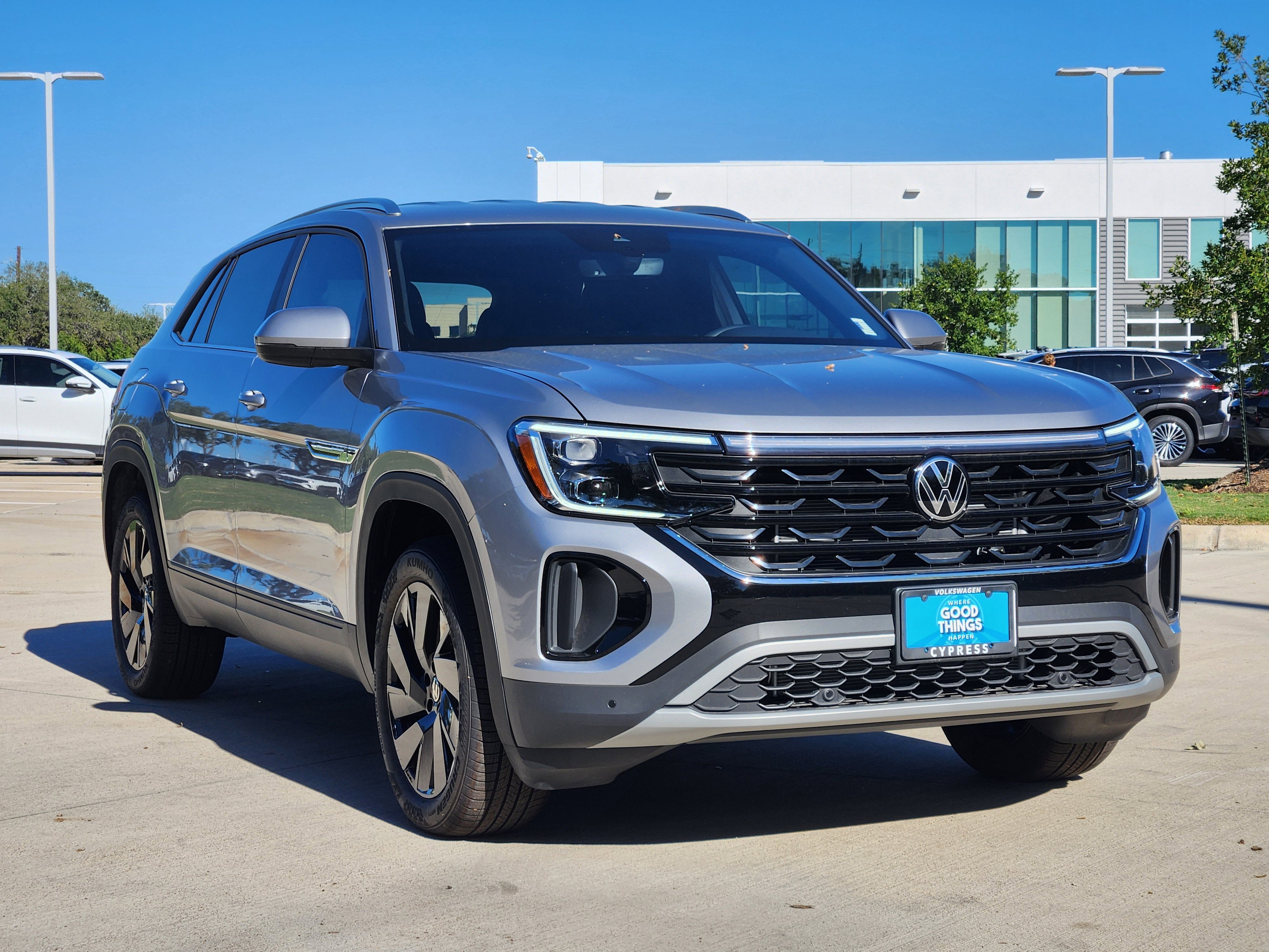 2026 Volkswagen Atlas Cross Sport 2.0T SE w/Technology