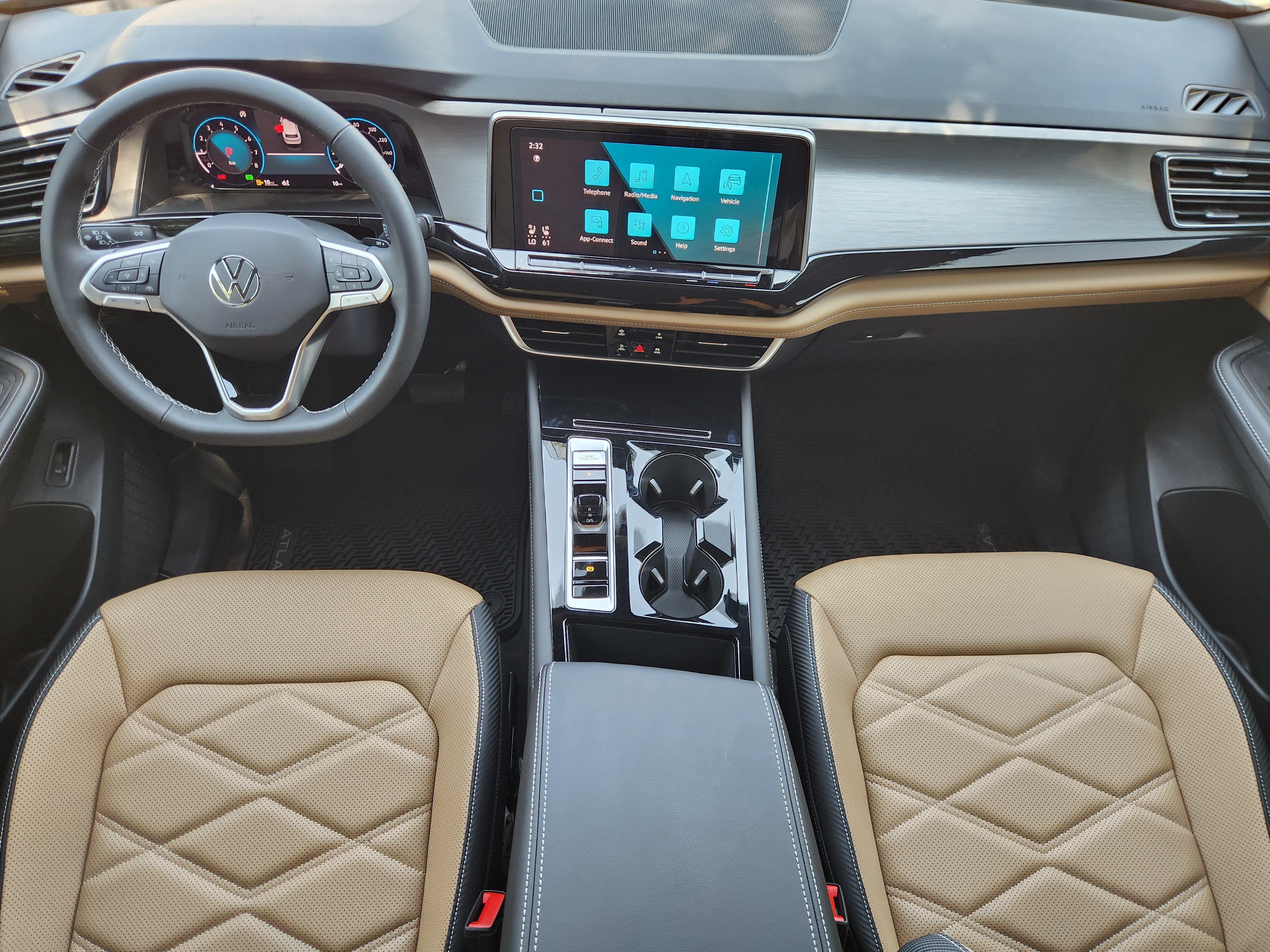 2026 Volkswagen Atlas Cross Sport 2.0T SE w/Technology