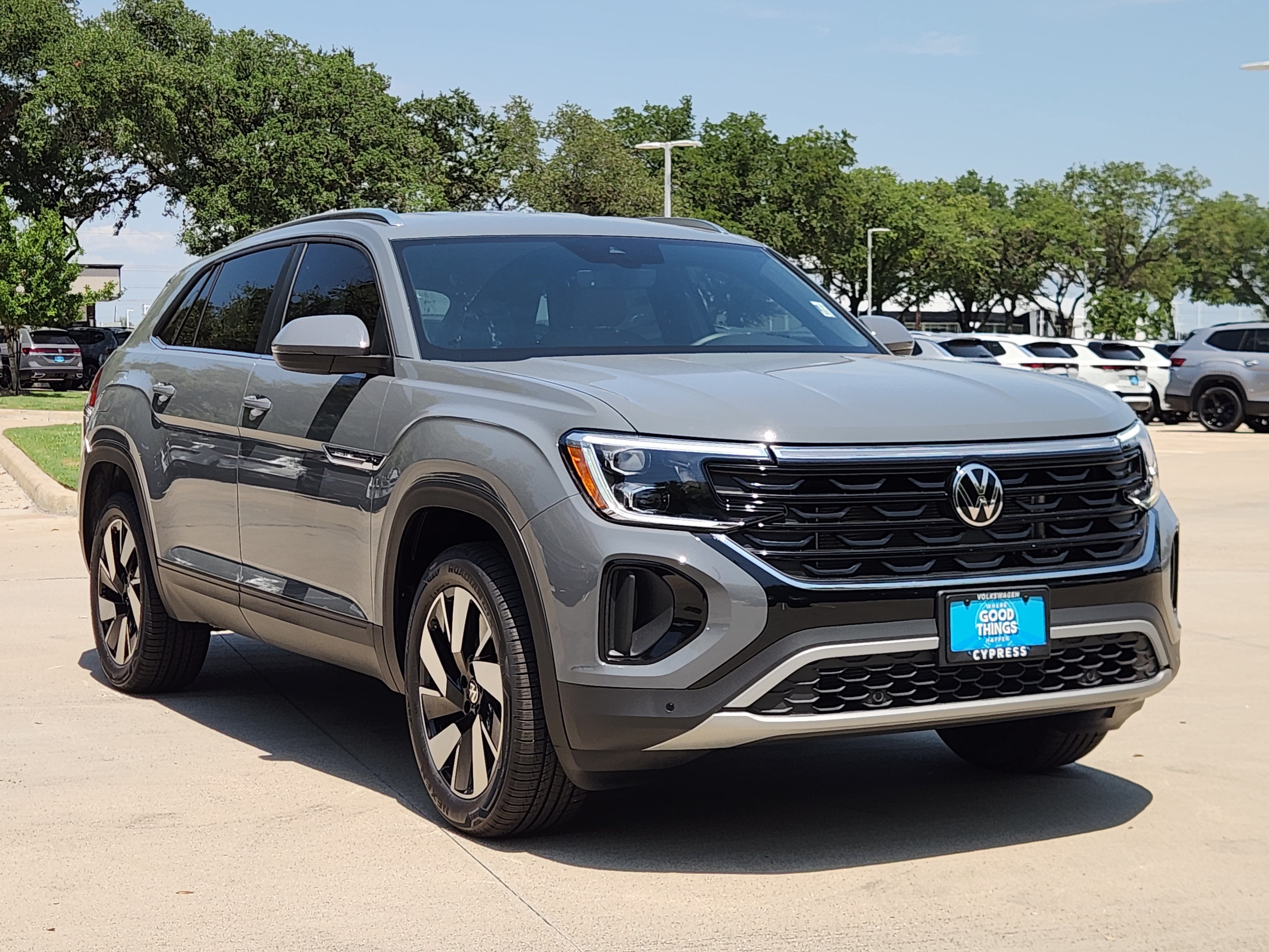 2026 Volkswagen Atlas Cross Sport 2.0T SE w/Technology