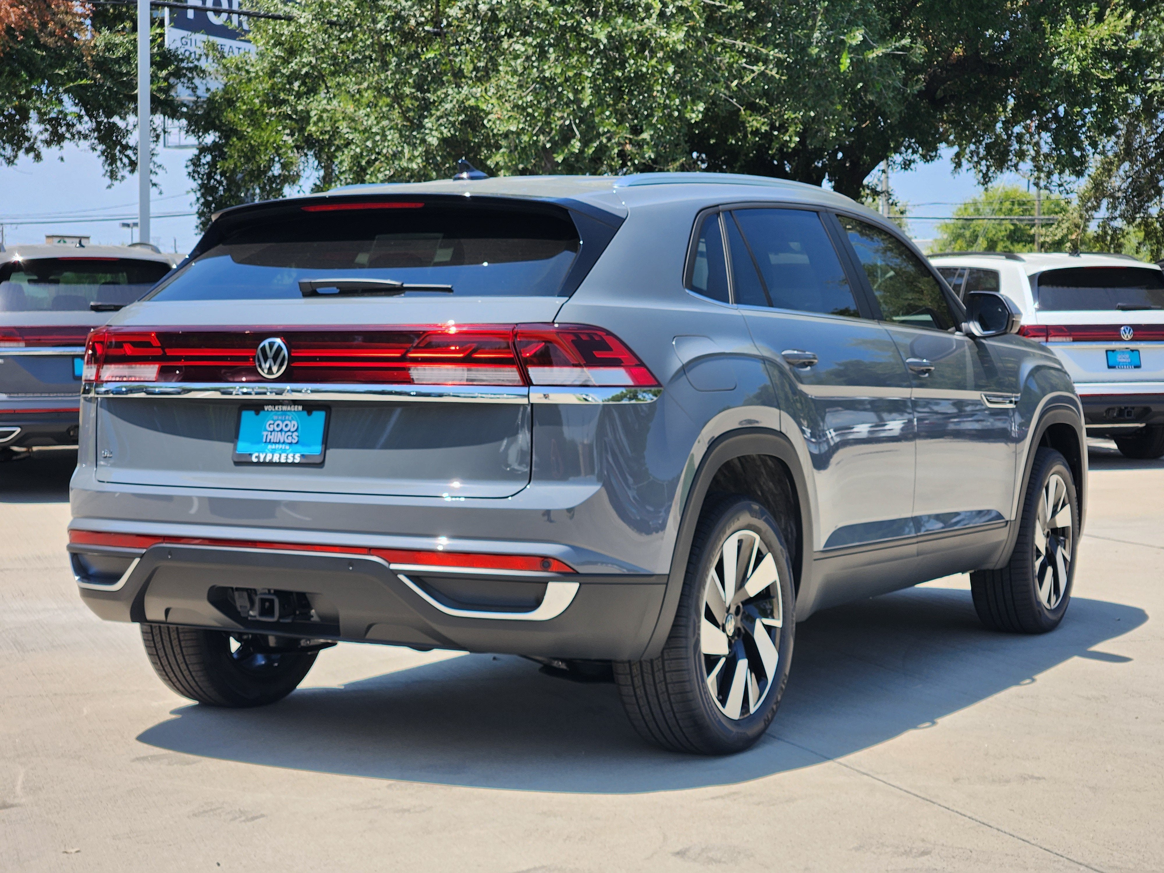 2026 Volkswagen Atlas Cross Sport 2.0T SE w/Technology